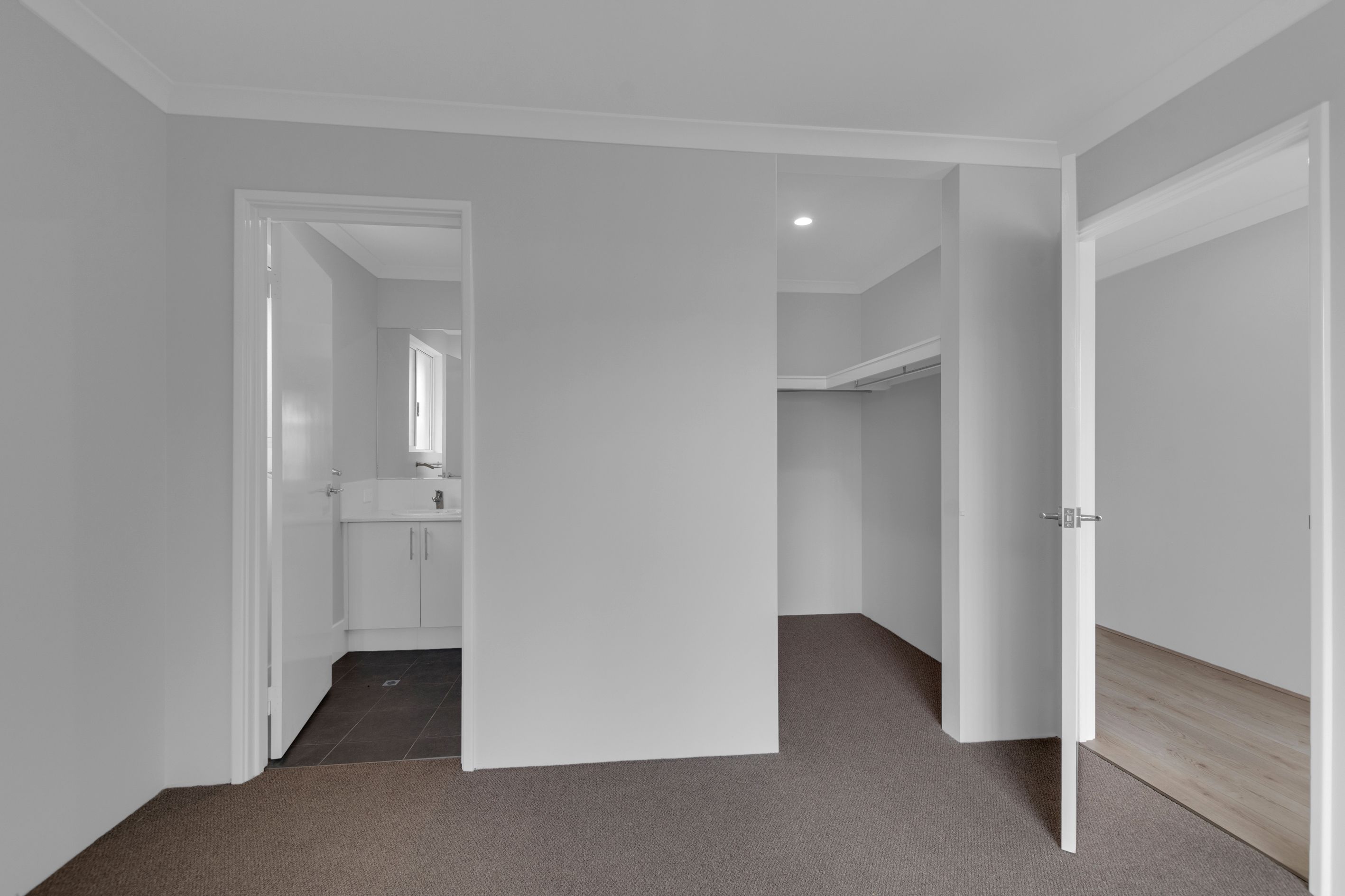 14 Farncomb Street — photo 8 of 17