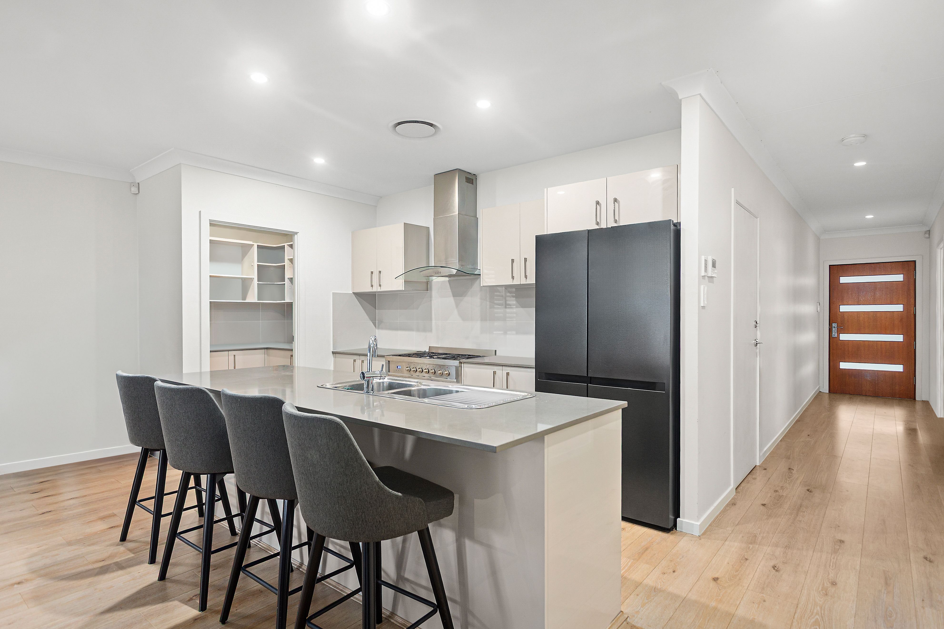 30 Bartlett Crescent, Calderwood, NSW 2527