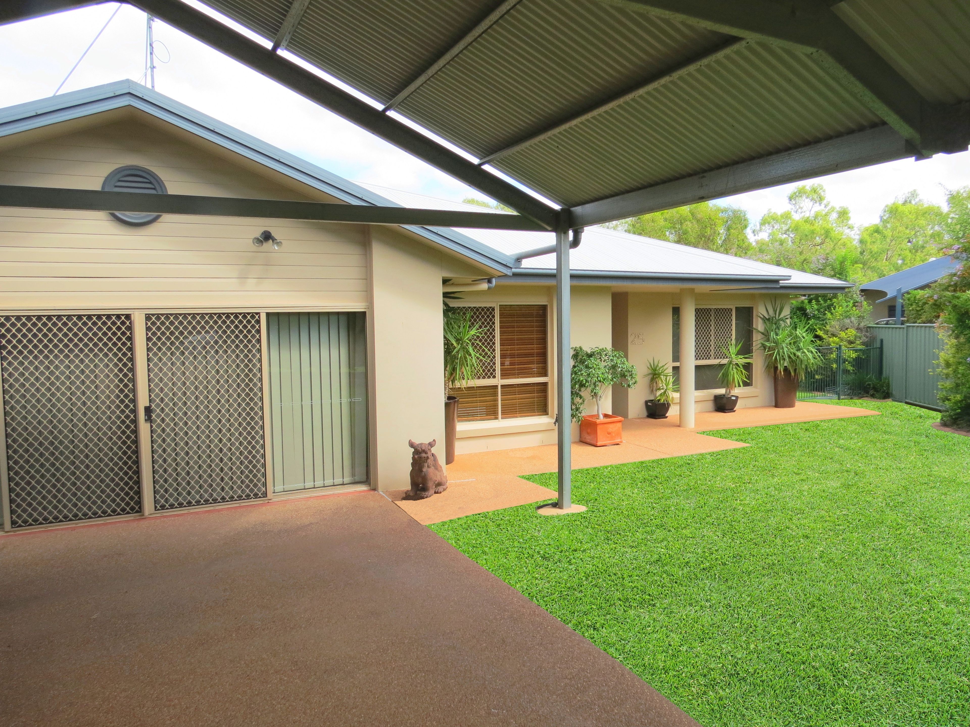 25 Whitchurch Road, Emerald, QLD 4720