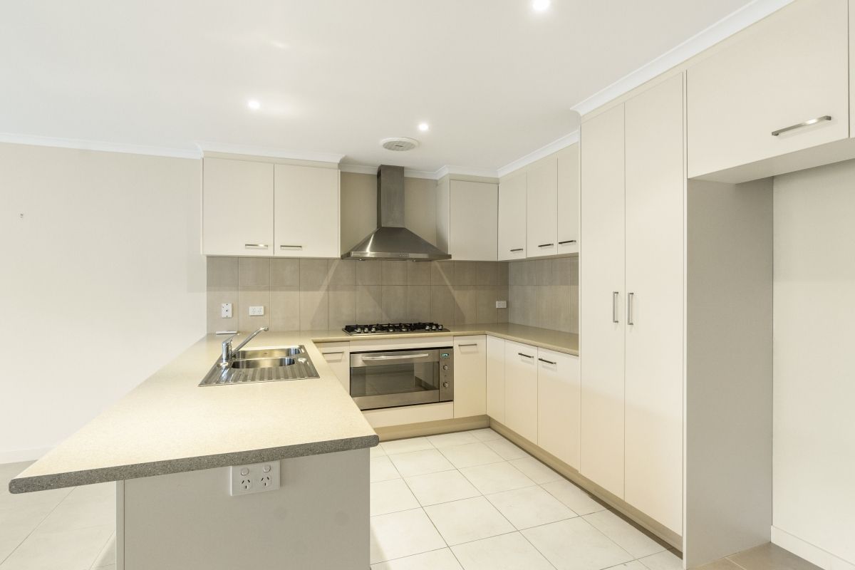 2/17 Goegan Street, Werribee, VIC 3030