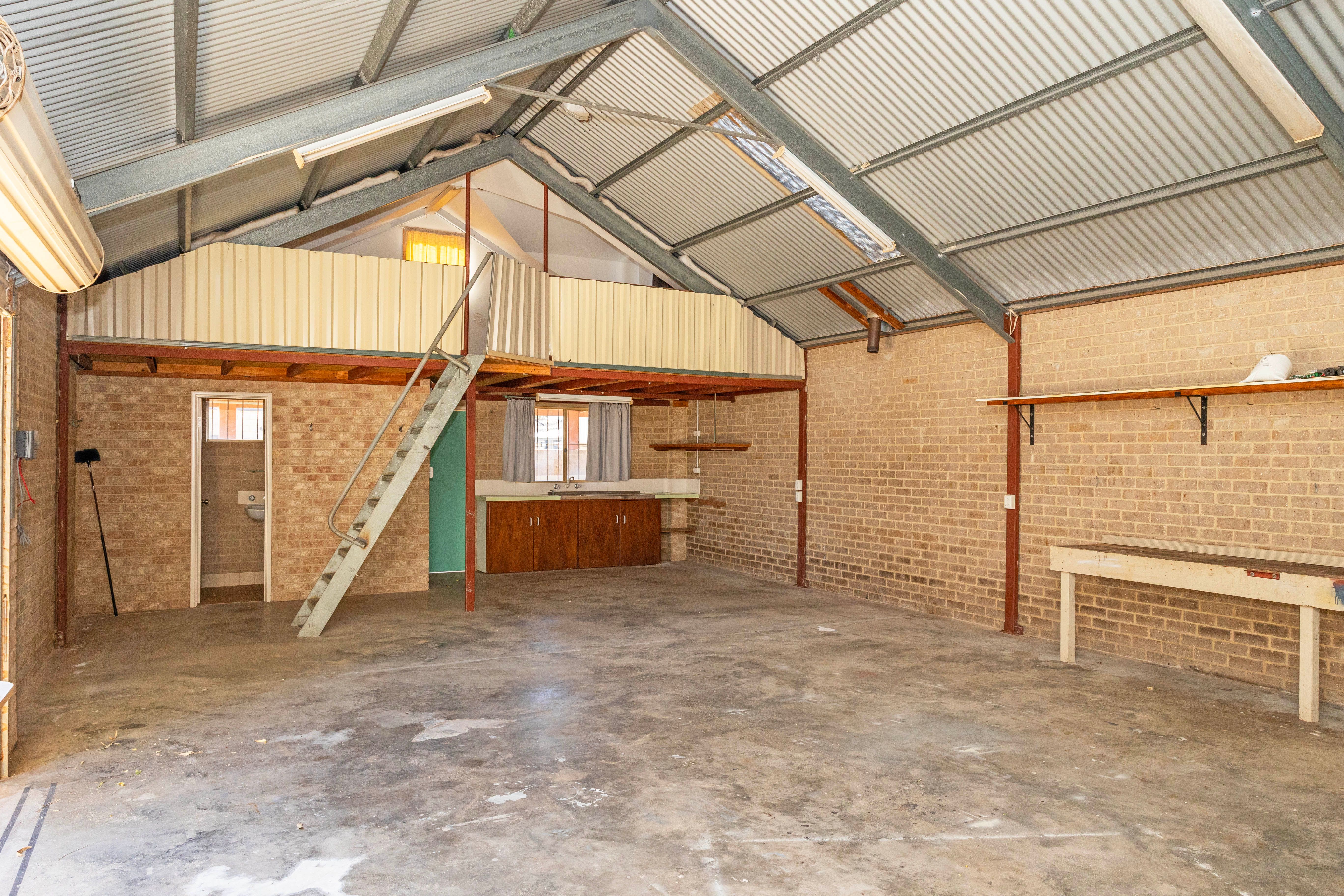 4 Whitburn Place — photo 24 of 28
