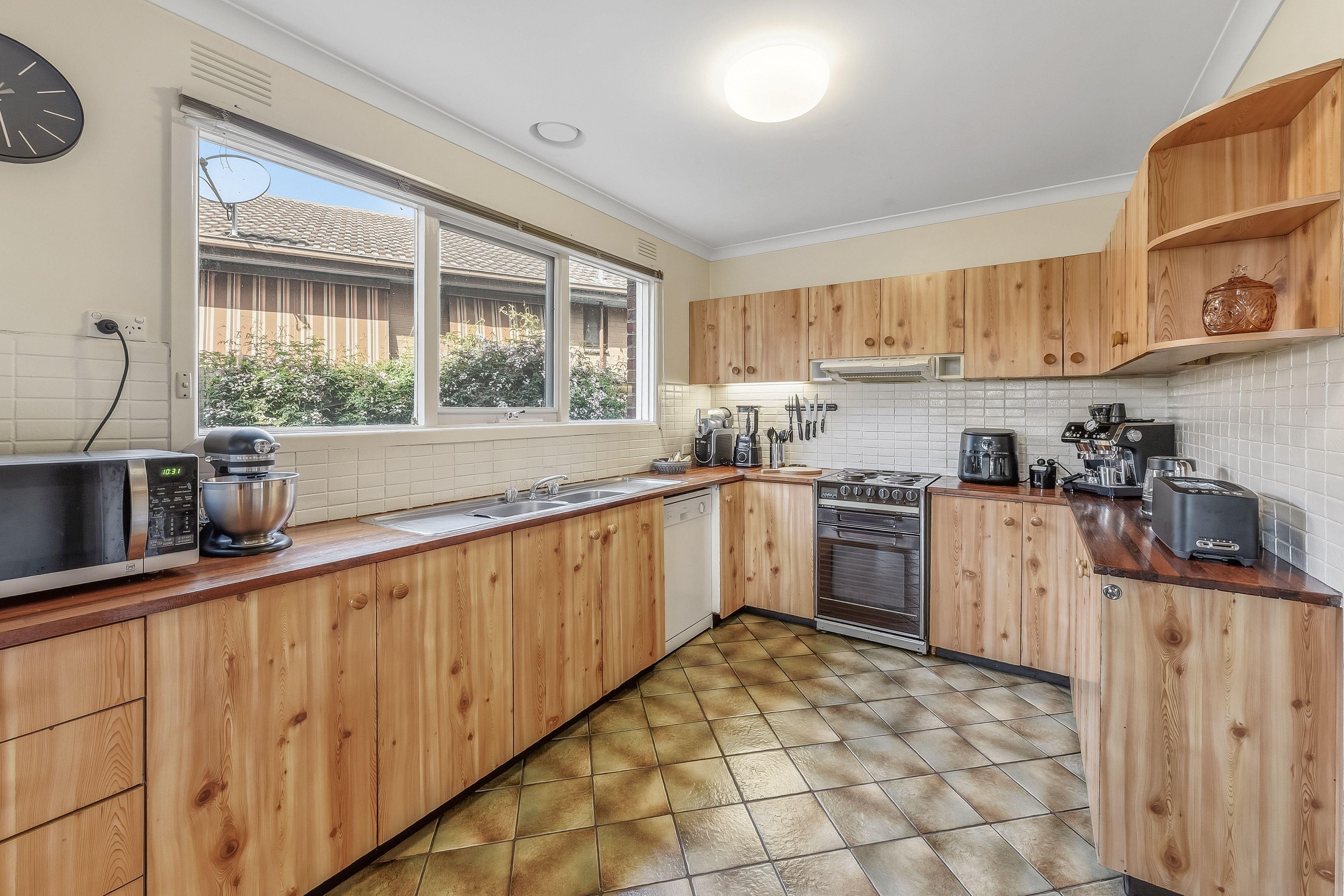 4 Overport Road — photo 3 of 14
