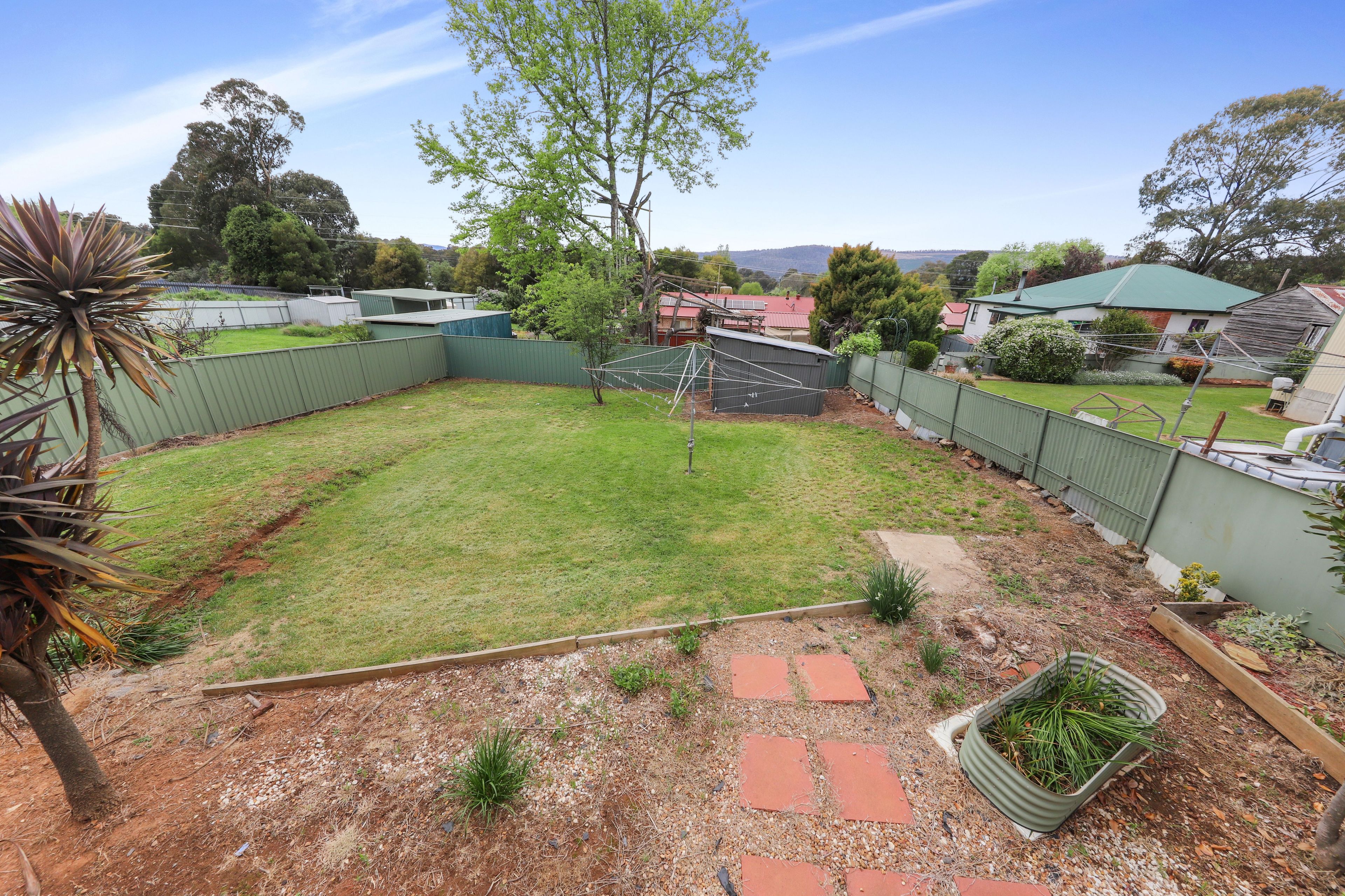 21 Coorabel Avenue — photo 10 of 11