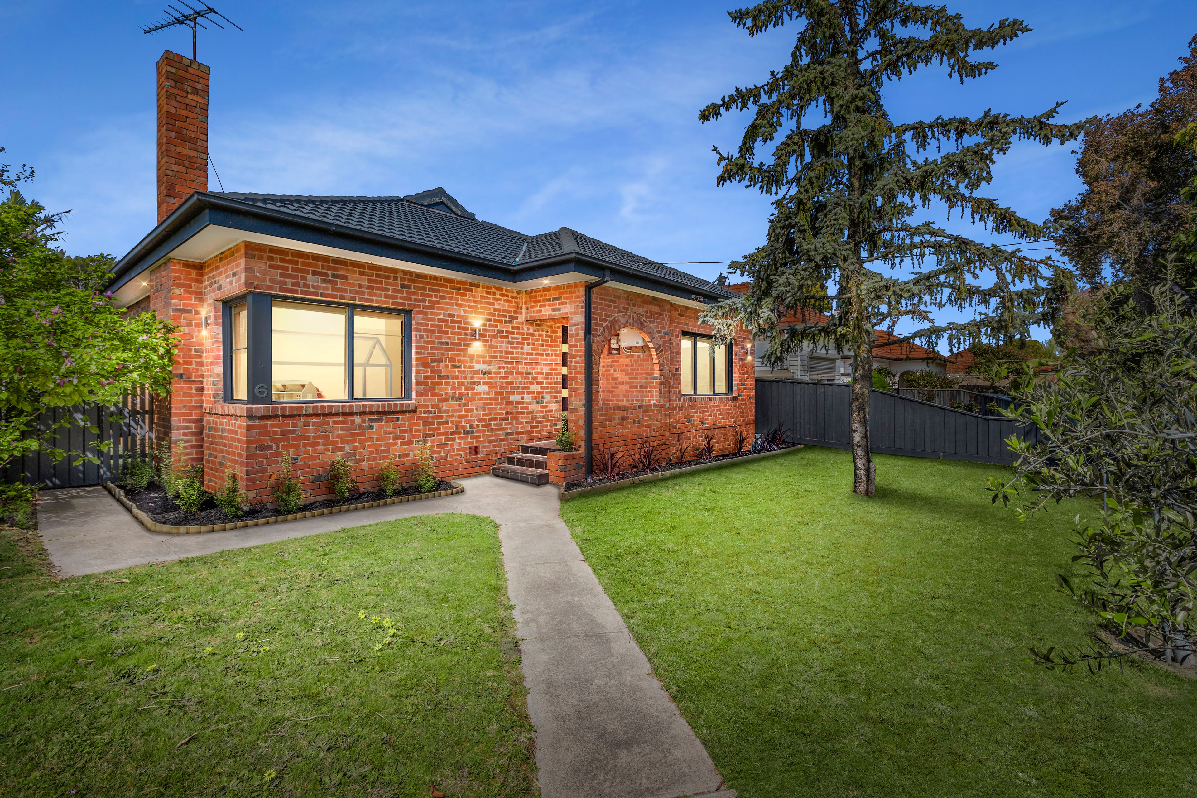 6 Paddington Road, Hughesdale VIC 3166