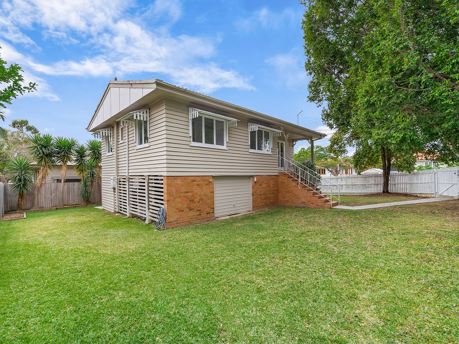 1 Main Avenue, Wavell Heights, QLD 4012