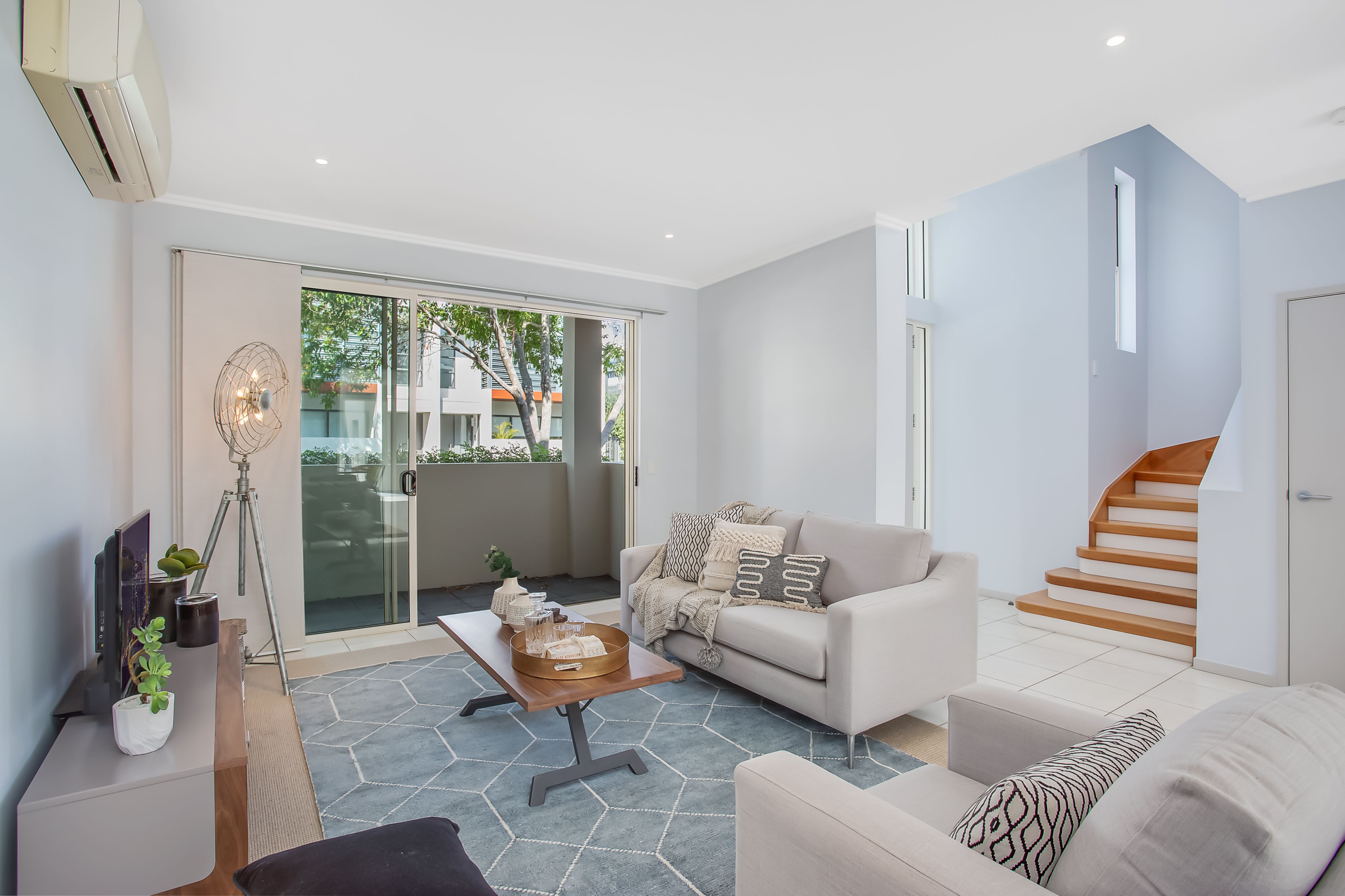 30 Moores Crescent, Varsity Lakes QLD 4227