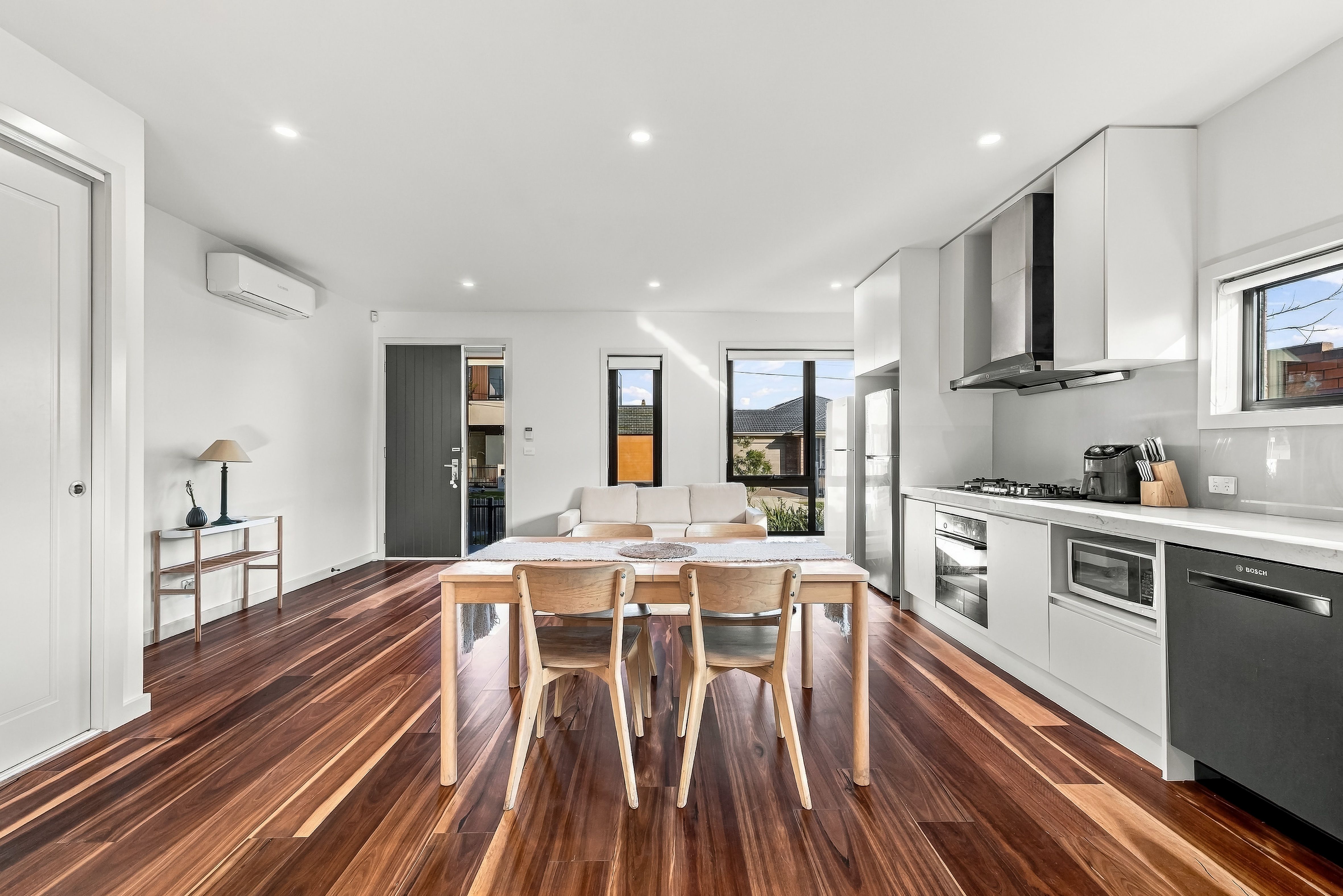 13 Columbia Street — photo 3 of 10