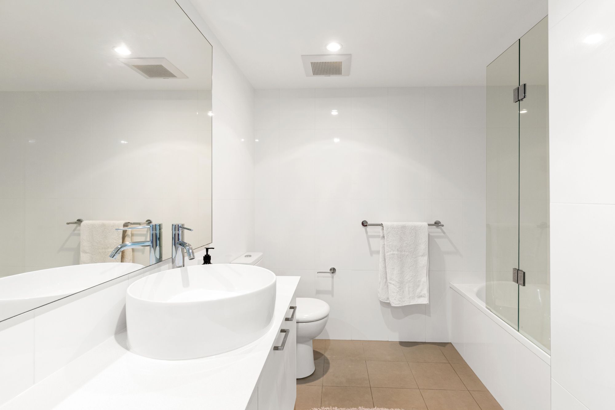 7203/7 Emporio Place — photo 7 of 10