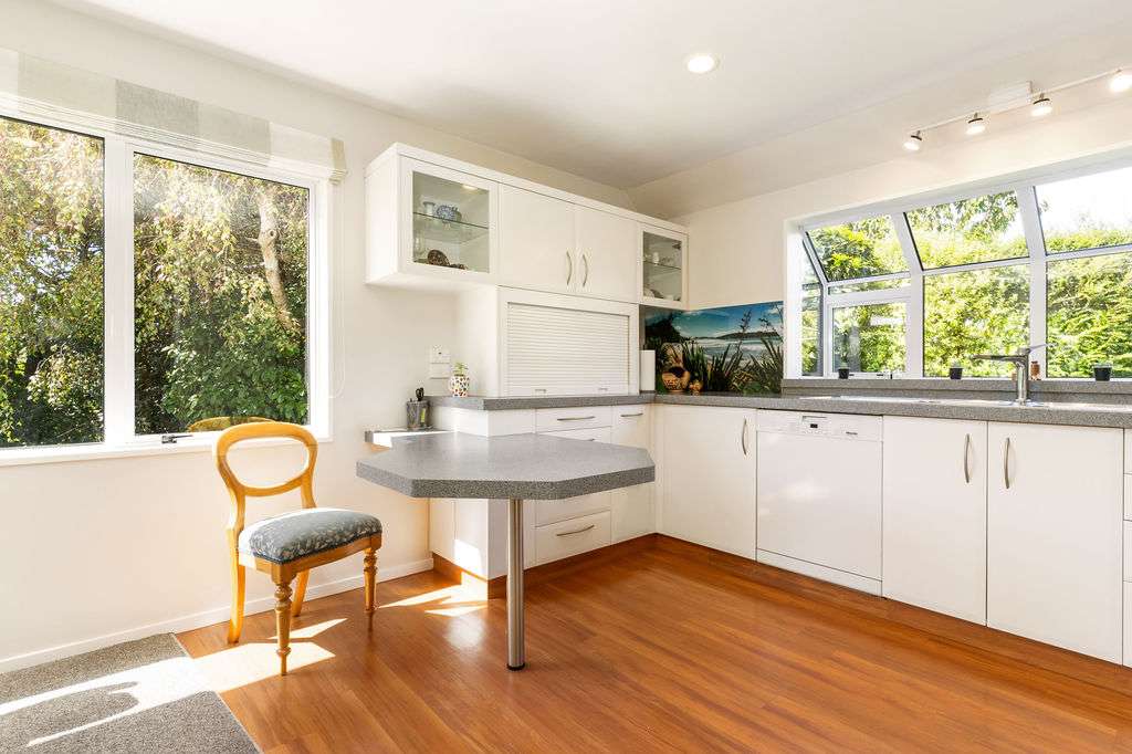 82A Withells Road photo 16