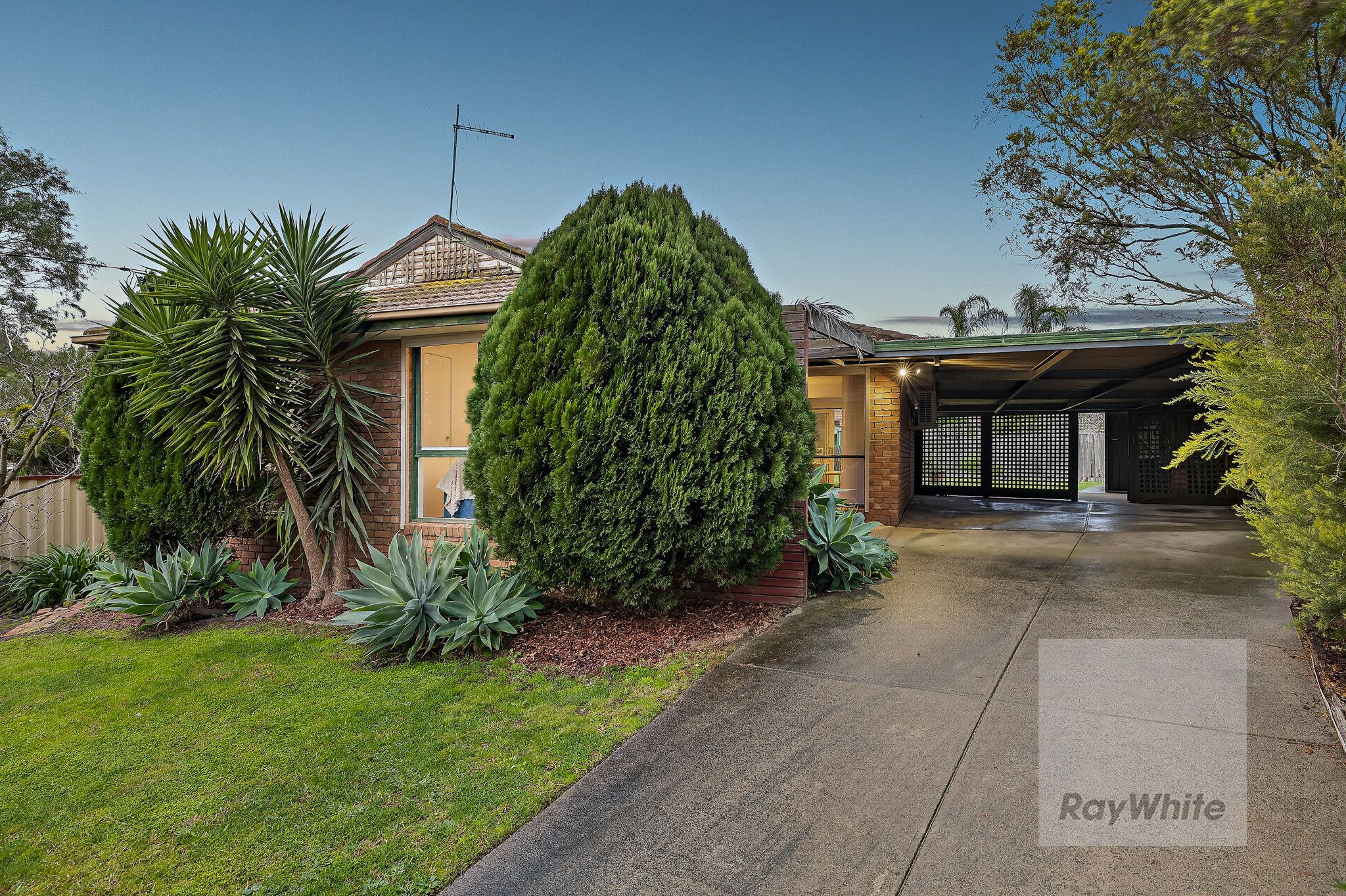 10 Dorrington Court, Mill Park, VIC 3082