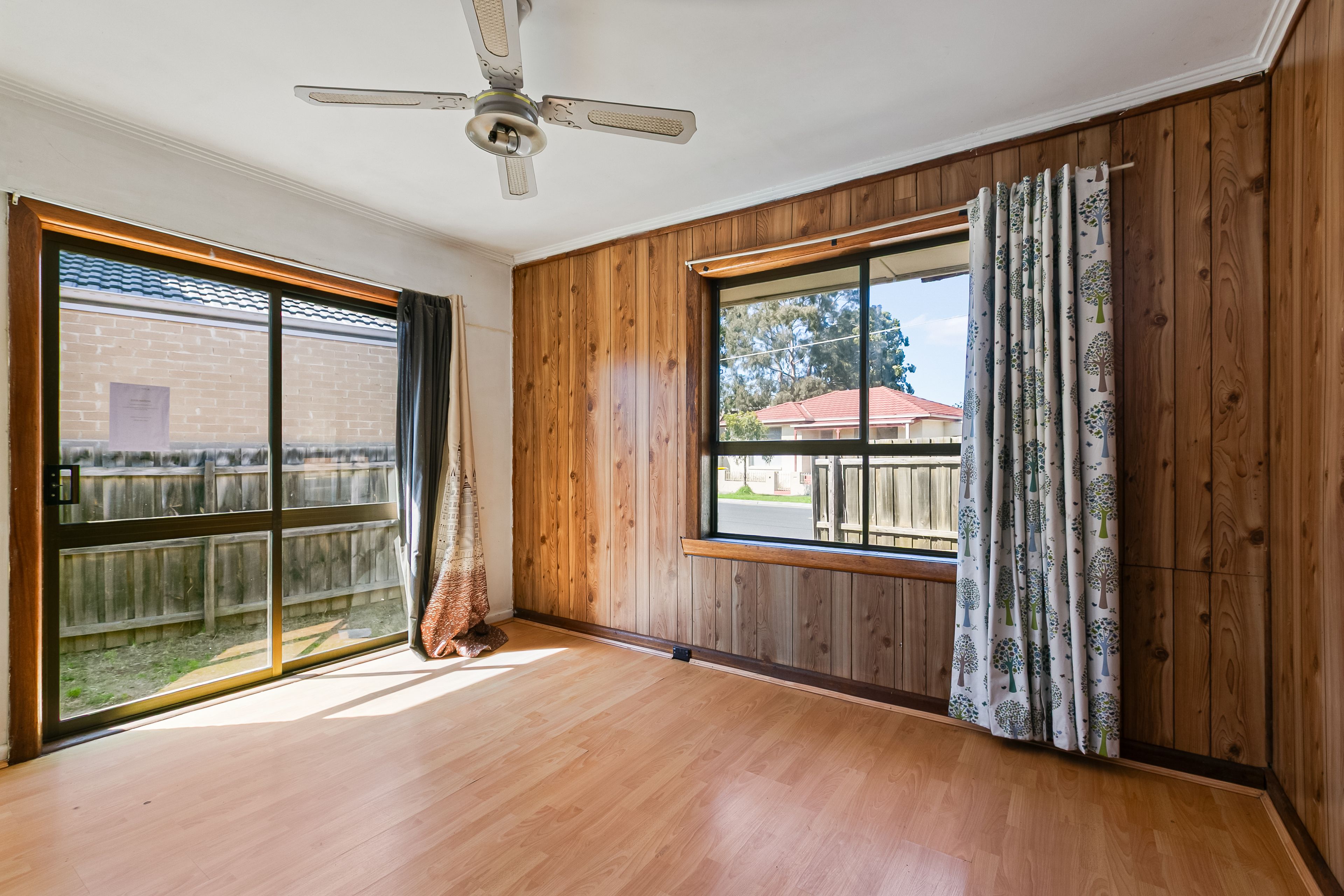 106 Boldrewood Parade — photo 4 of 9