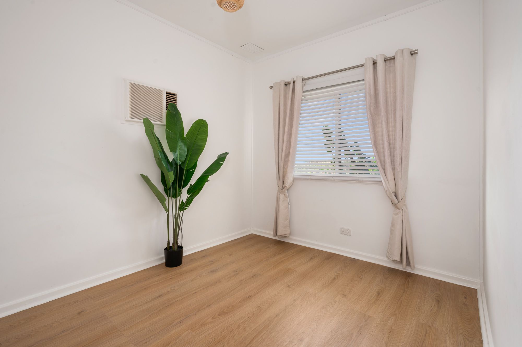 3 Blackbutt Street — photo 11 of 19