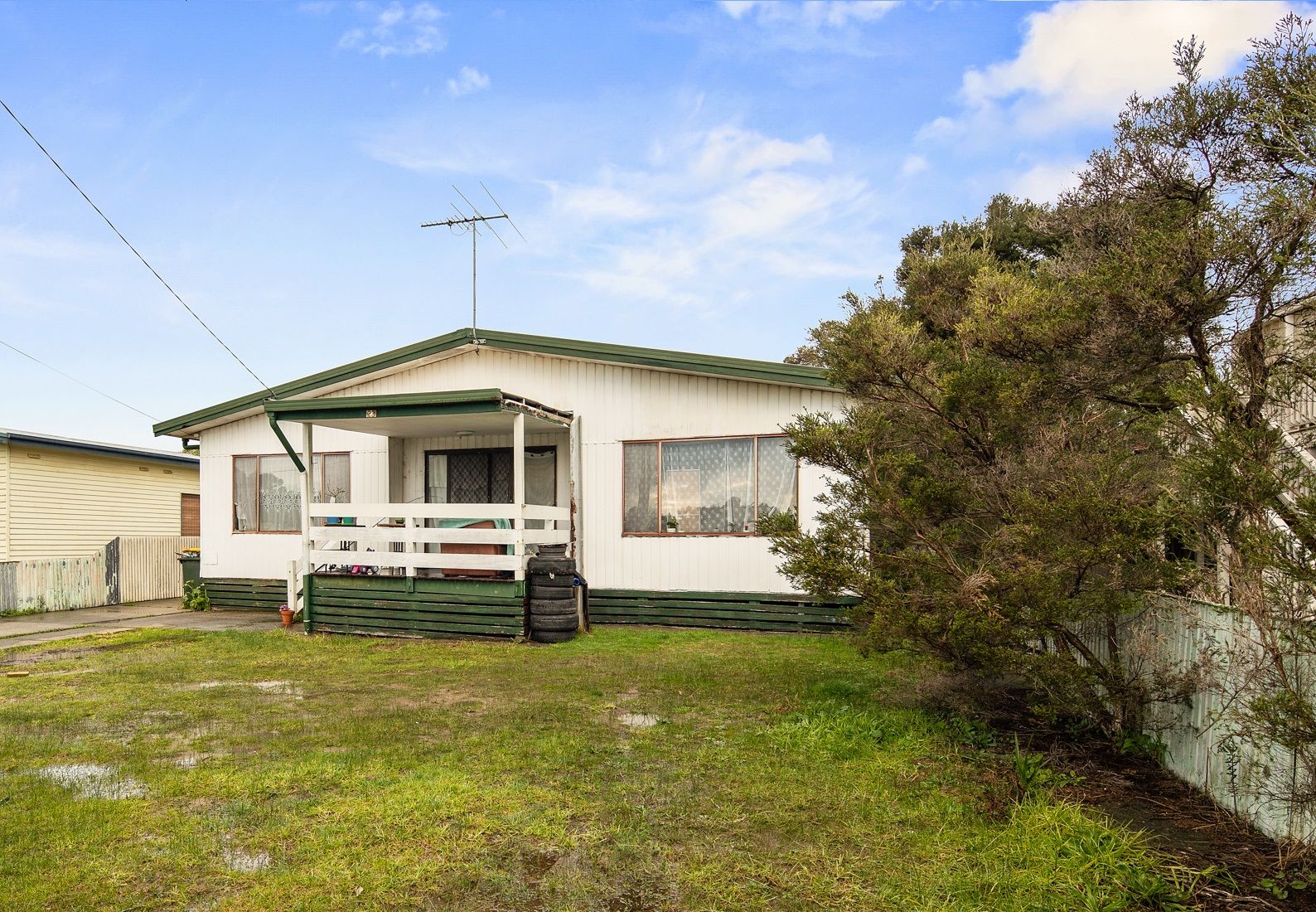 23 Churchill Drive, Cowes VIC 3922
