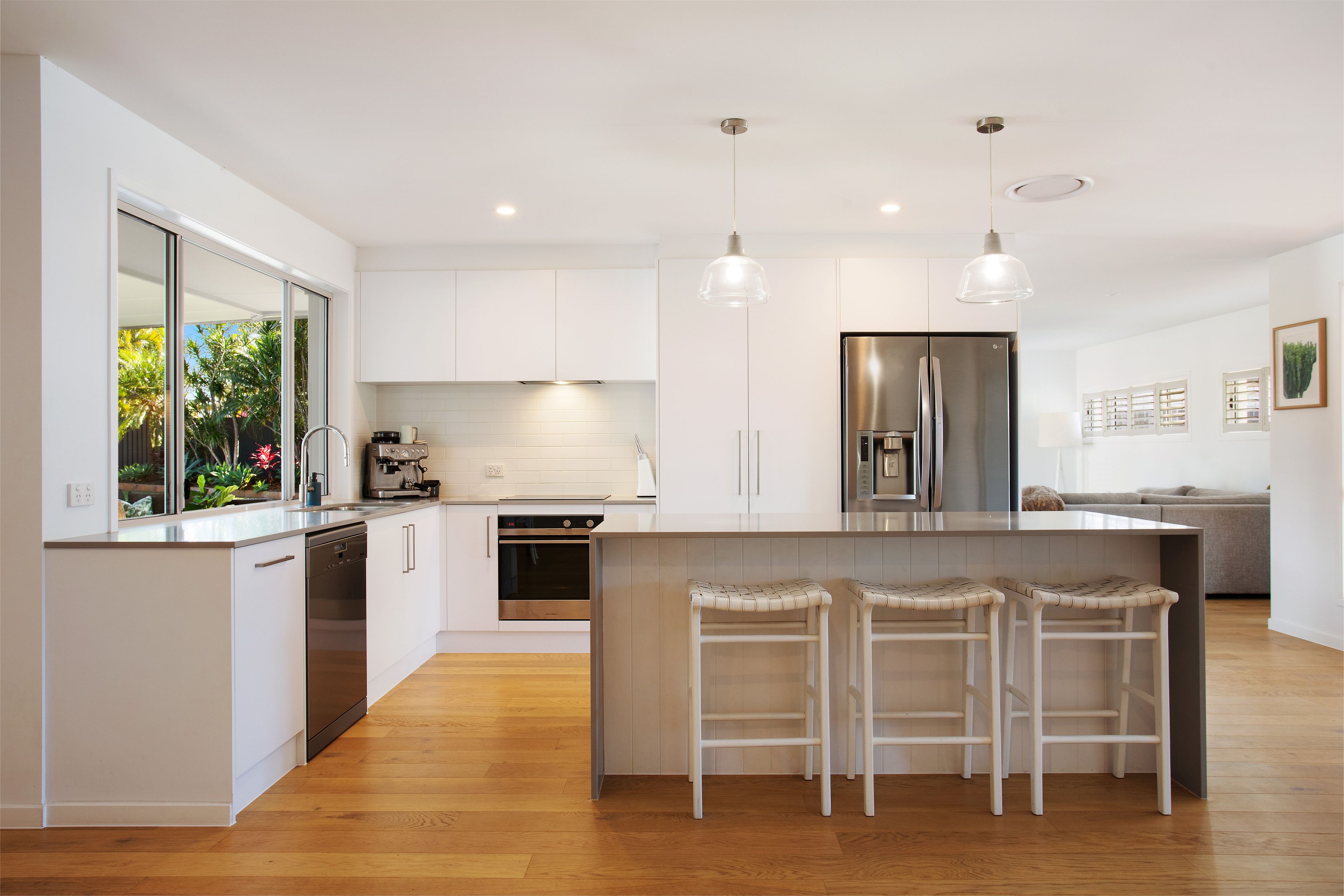 10 Oakland Court, Burleigh Waters, QLD 4220