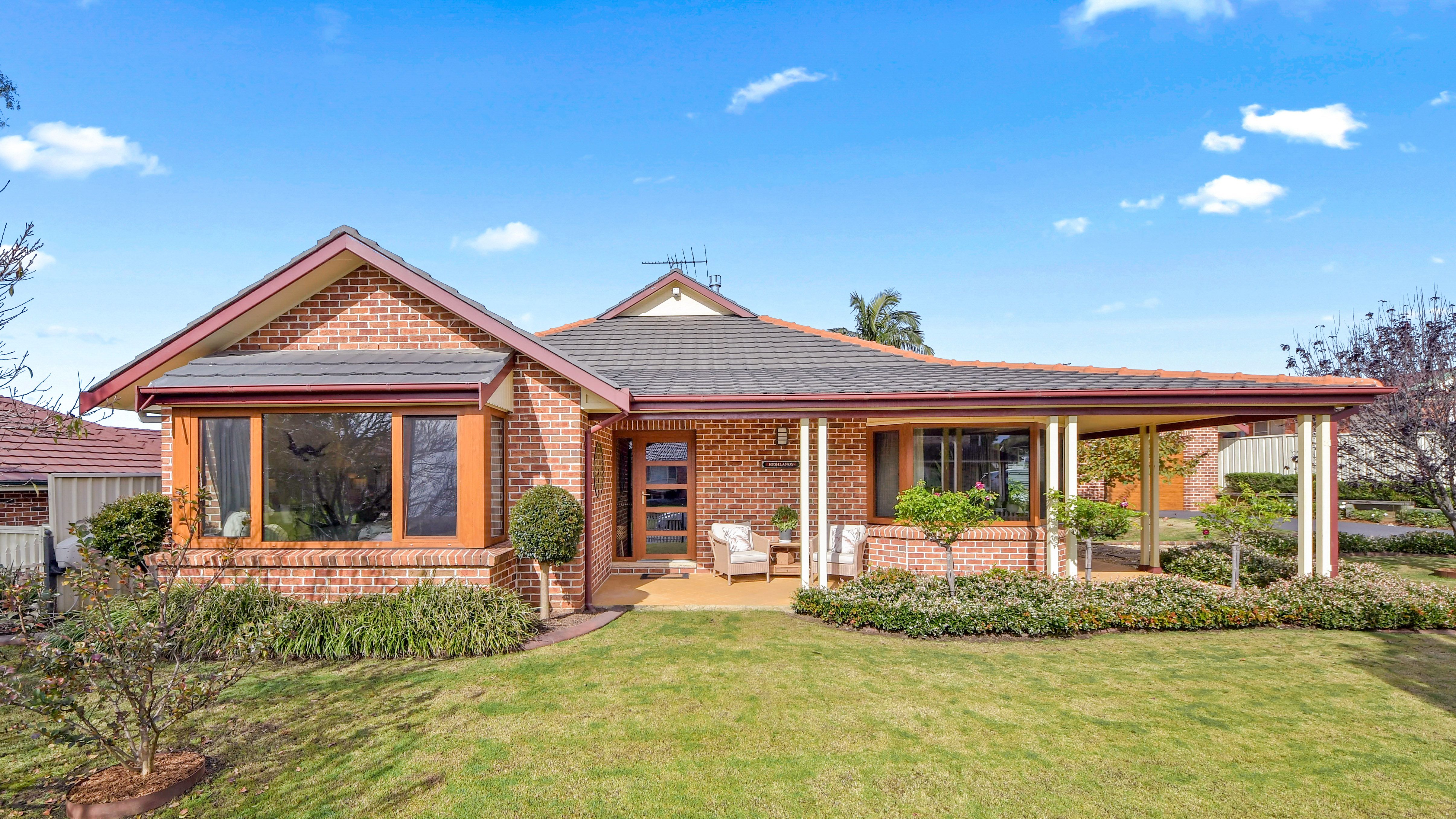 9 Dunna Place, Glenmore Park, NSW 2745