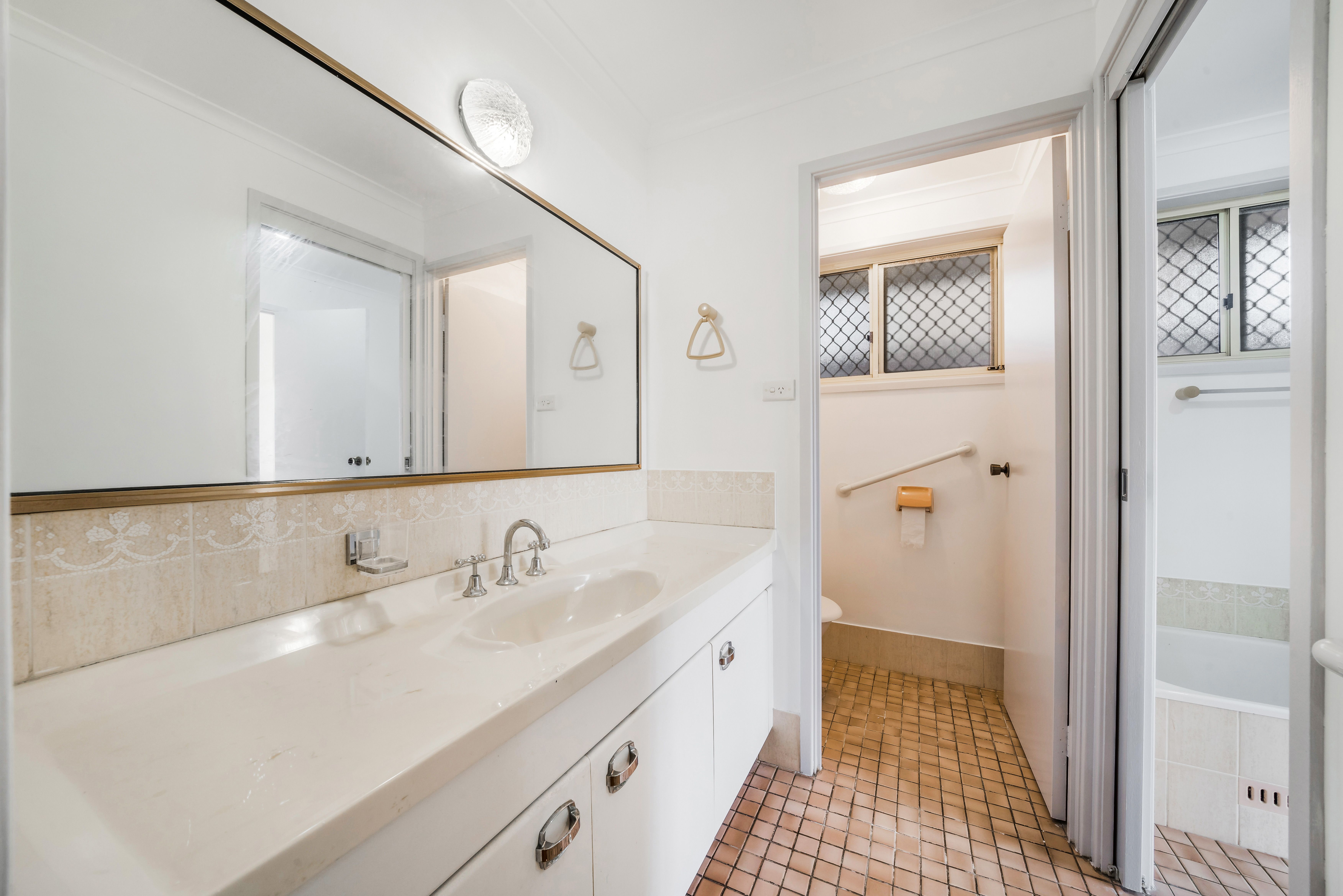 8 Flinders Crescent — photo 17 of 23