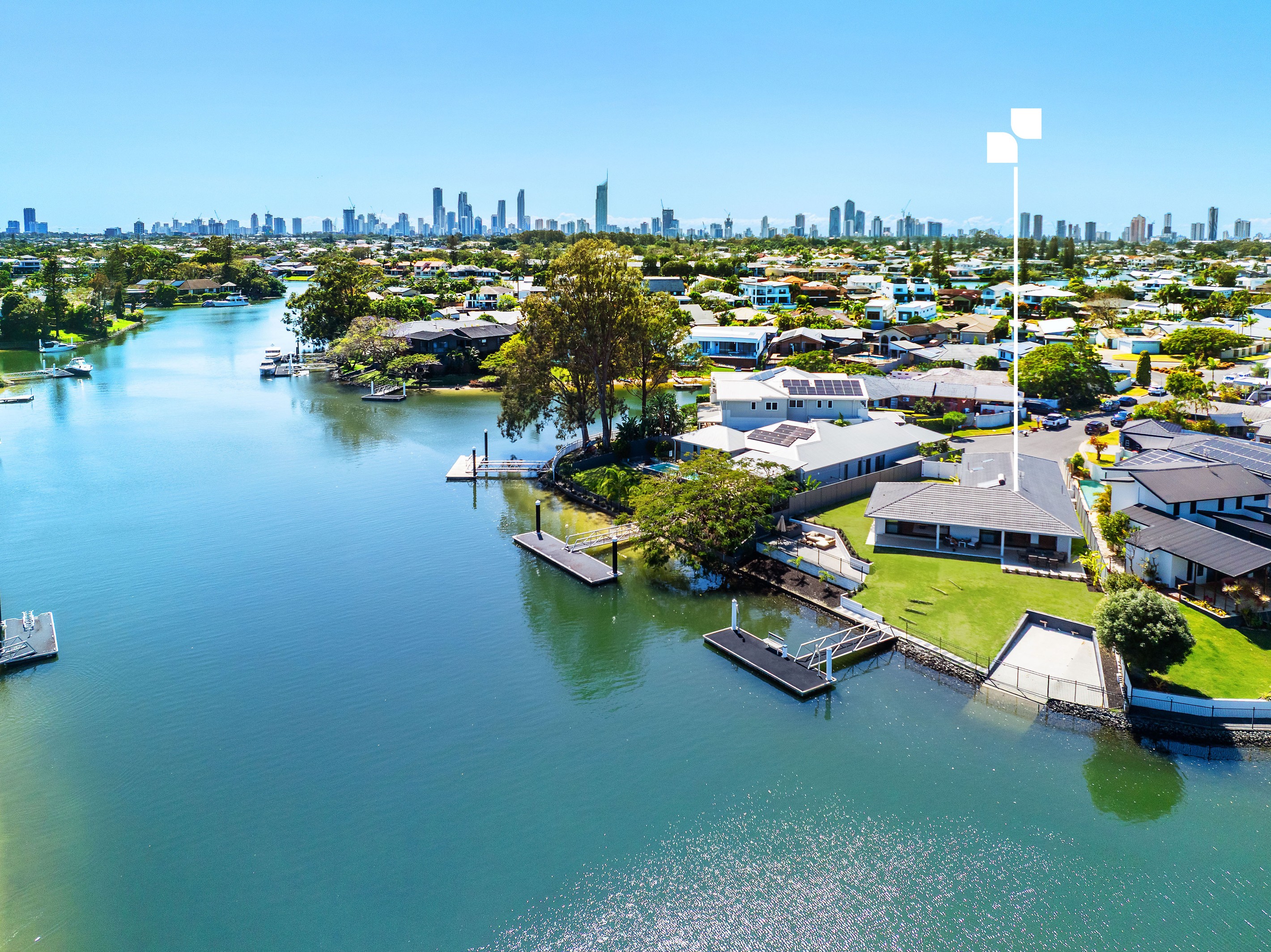 26 Huon Street, Broadbeach Waters, QLD 4218
