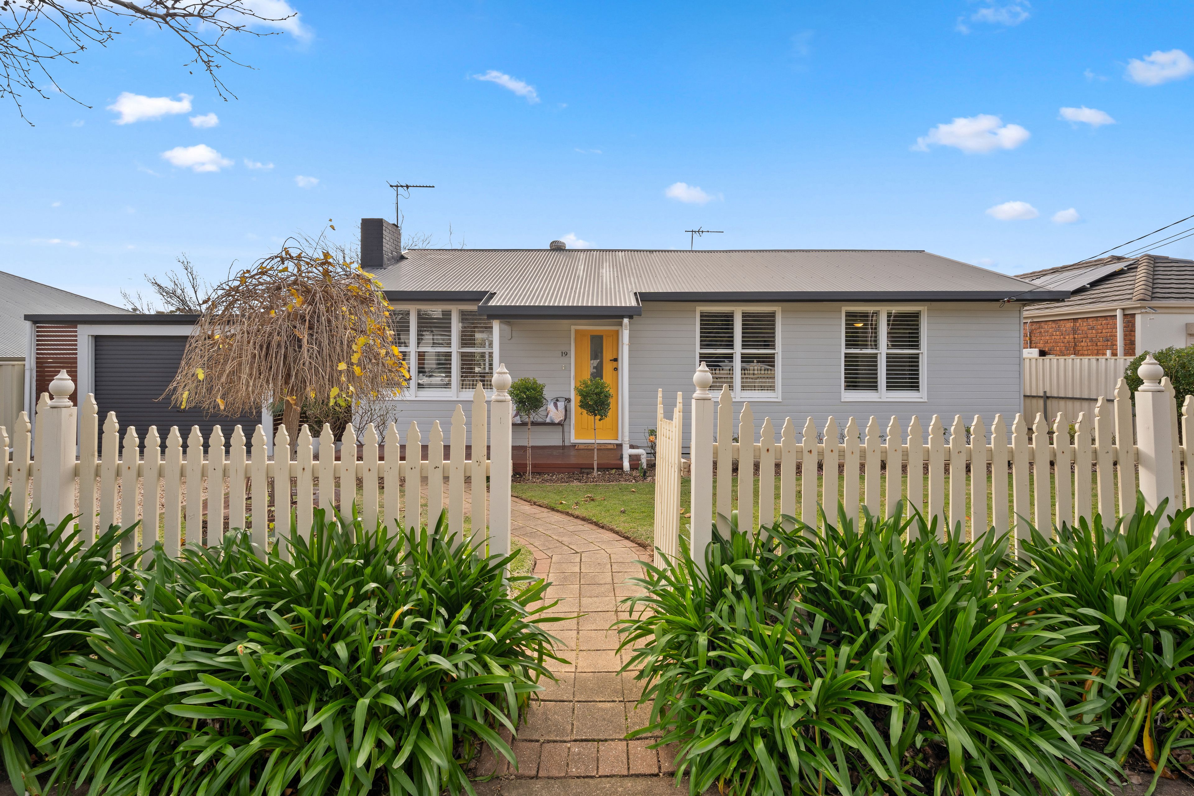 19 Russell Avenue, Seacombe Gardens, SA 5047