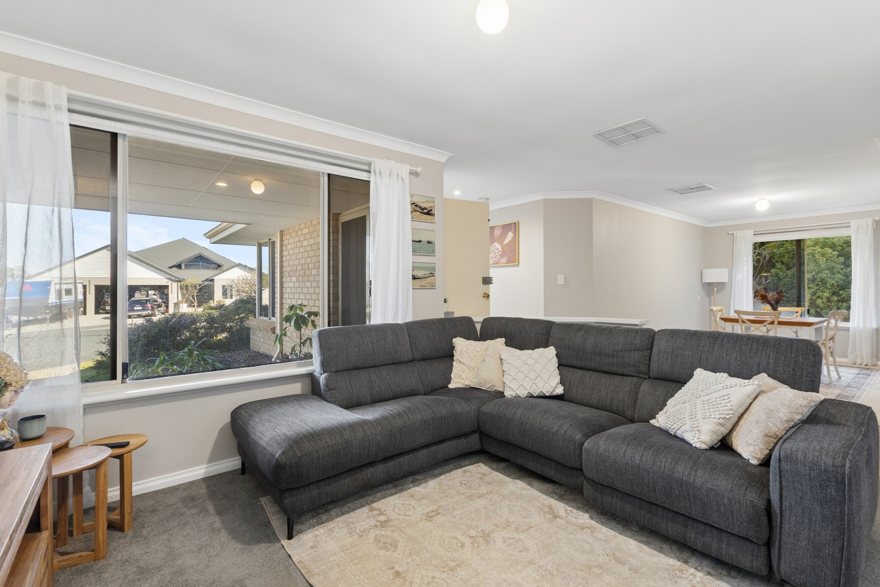 4 Middle Cove, Kallaroo, WA 6025