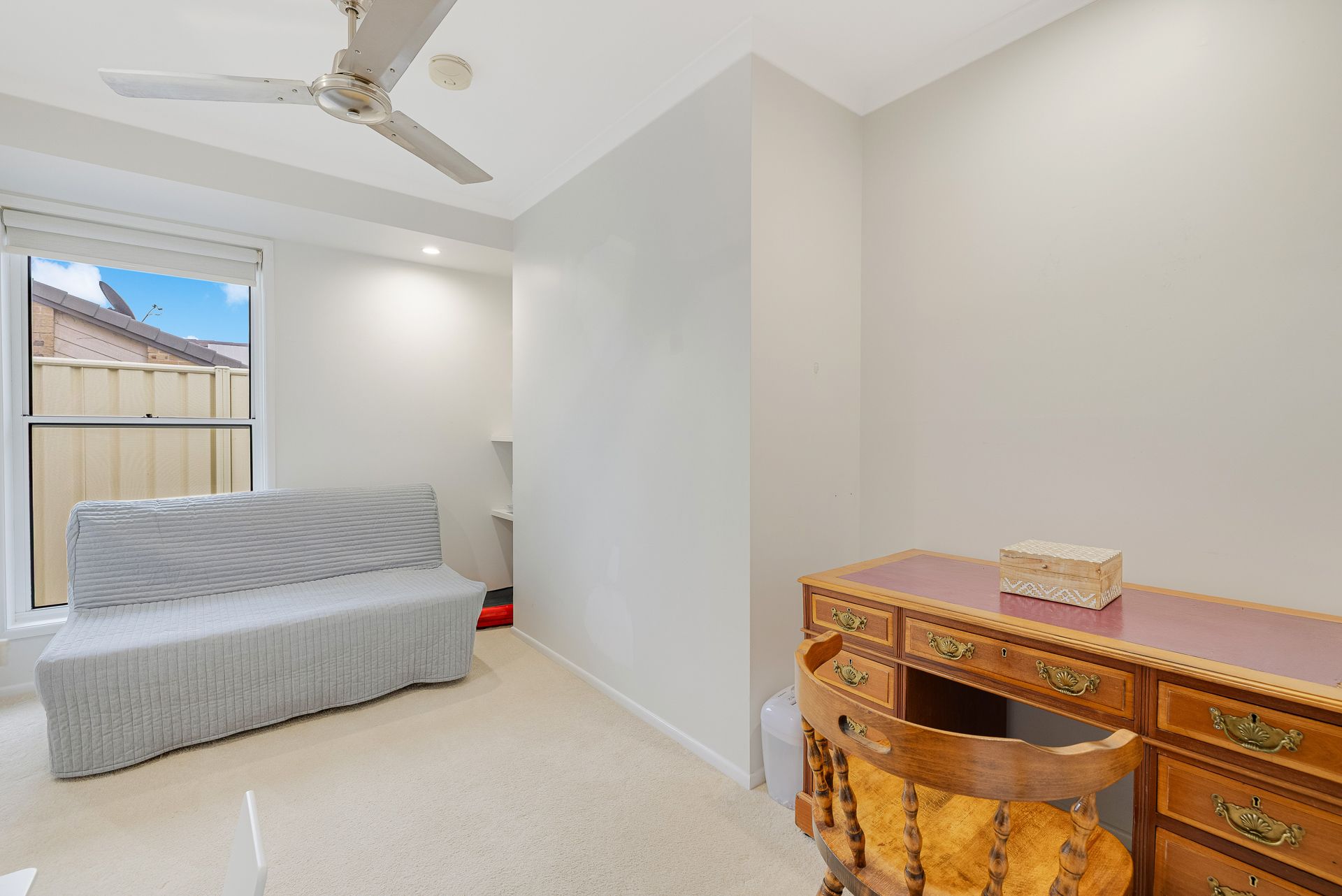 49 Cumberland Way — photo 11 of 15