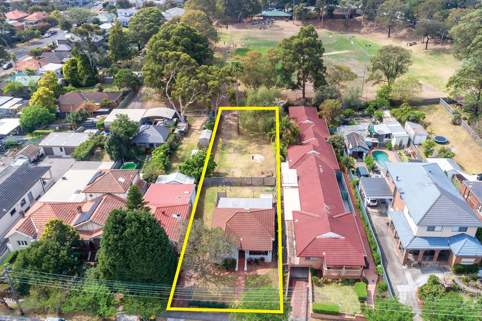 35 Monash Road