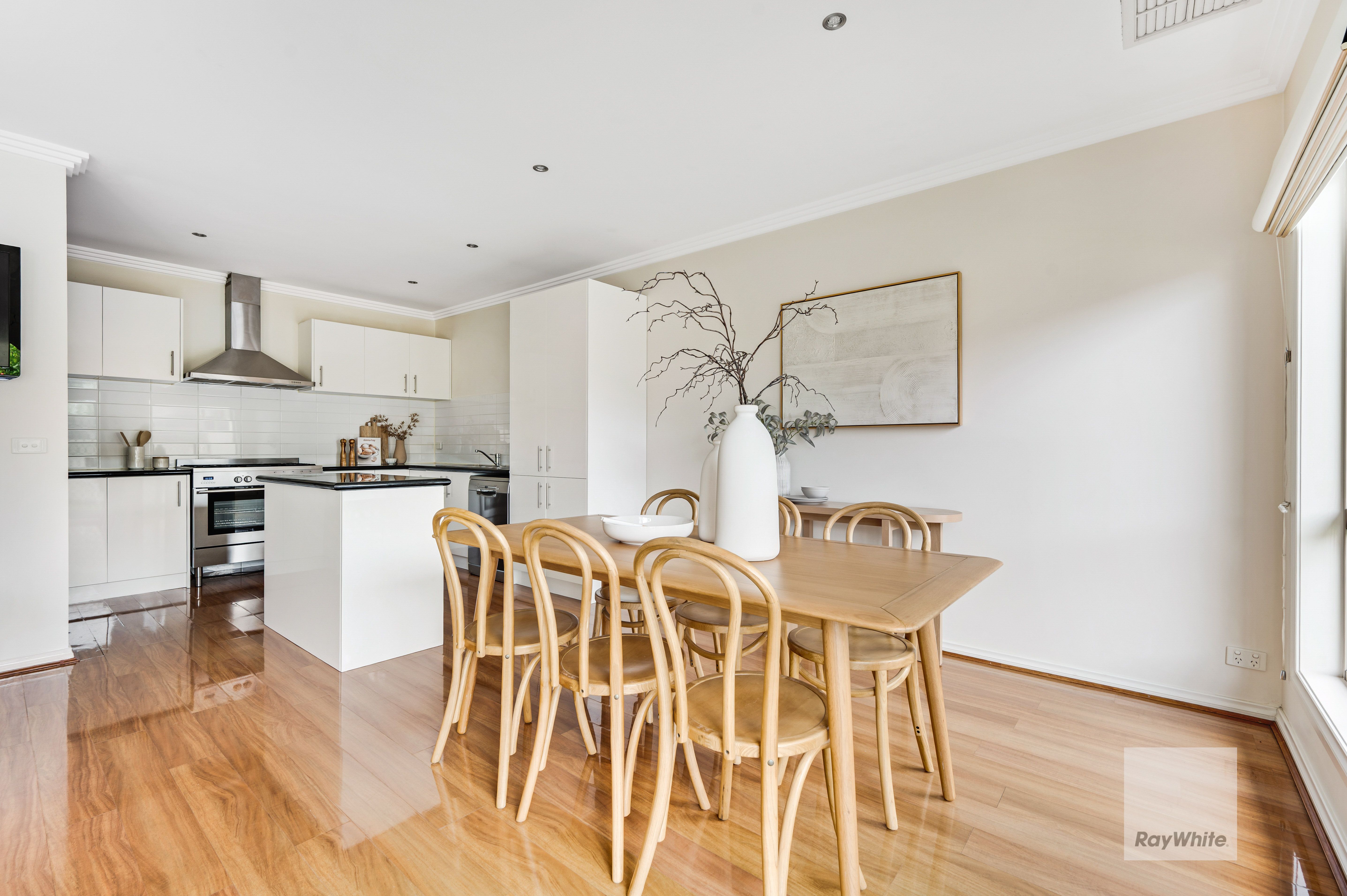 14/72-74 Hillcrest Drive — photo 9 of 23