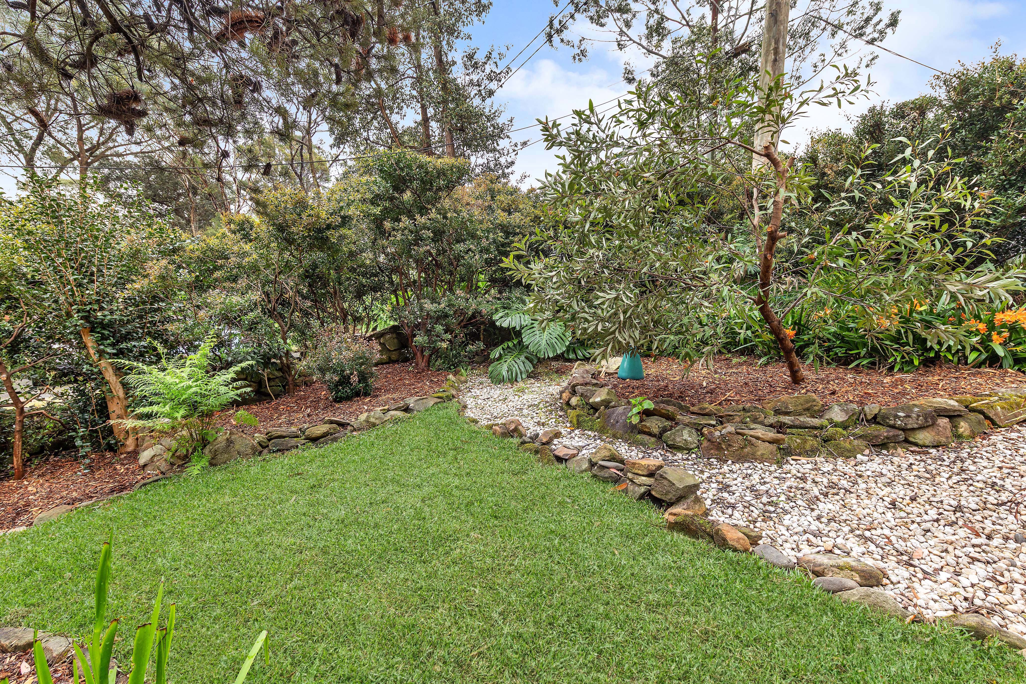 15 Morona Avenue — photo 11 of 11