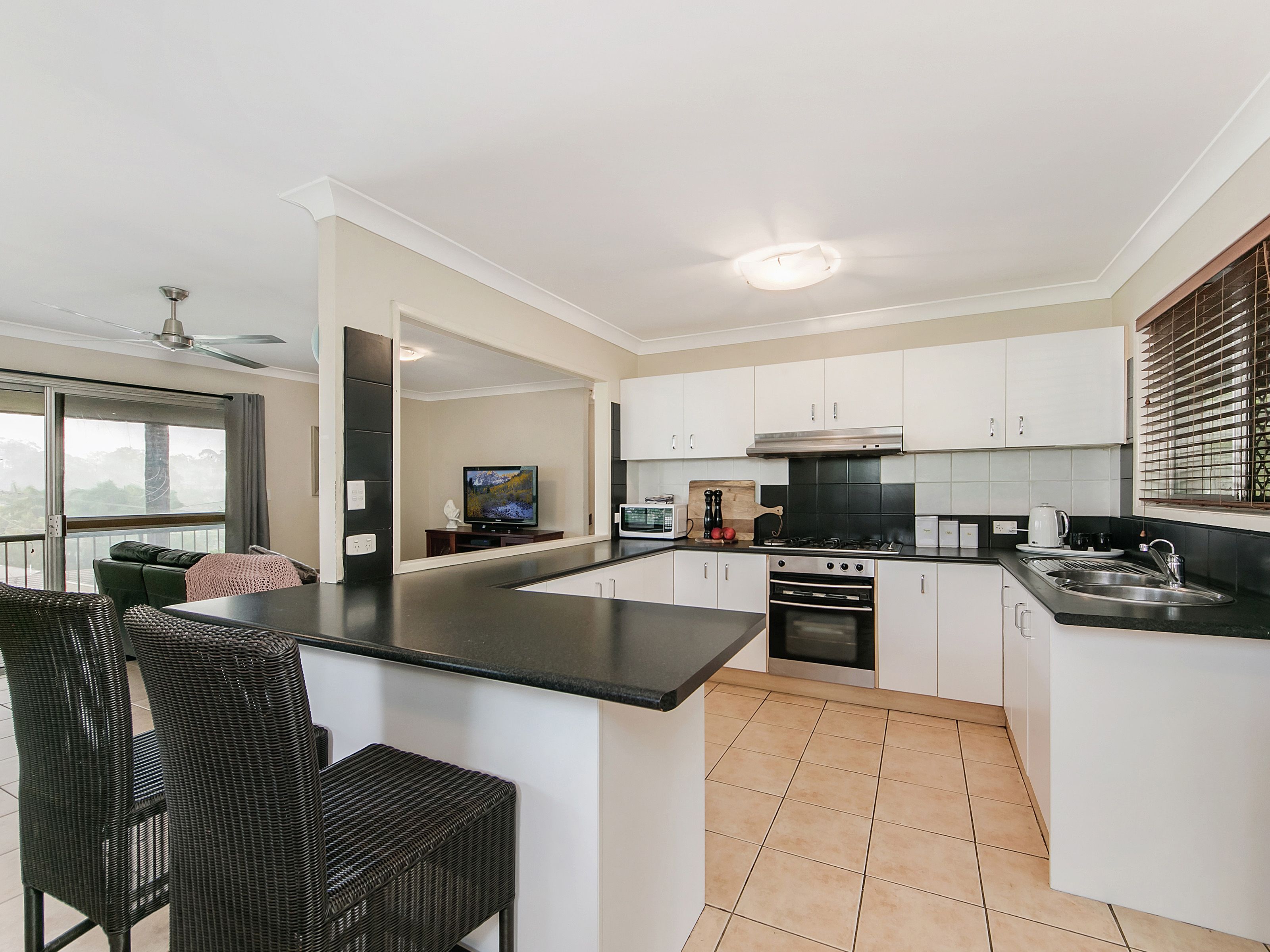 13 Darling Crescent, Molendinar, QLD 4214