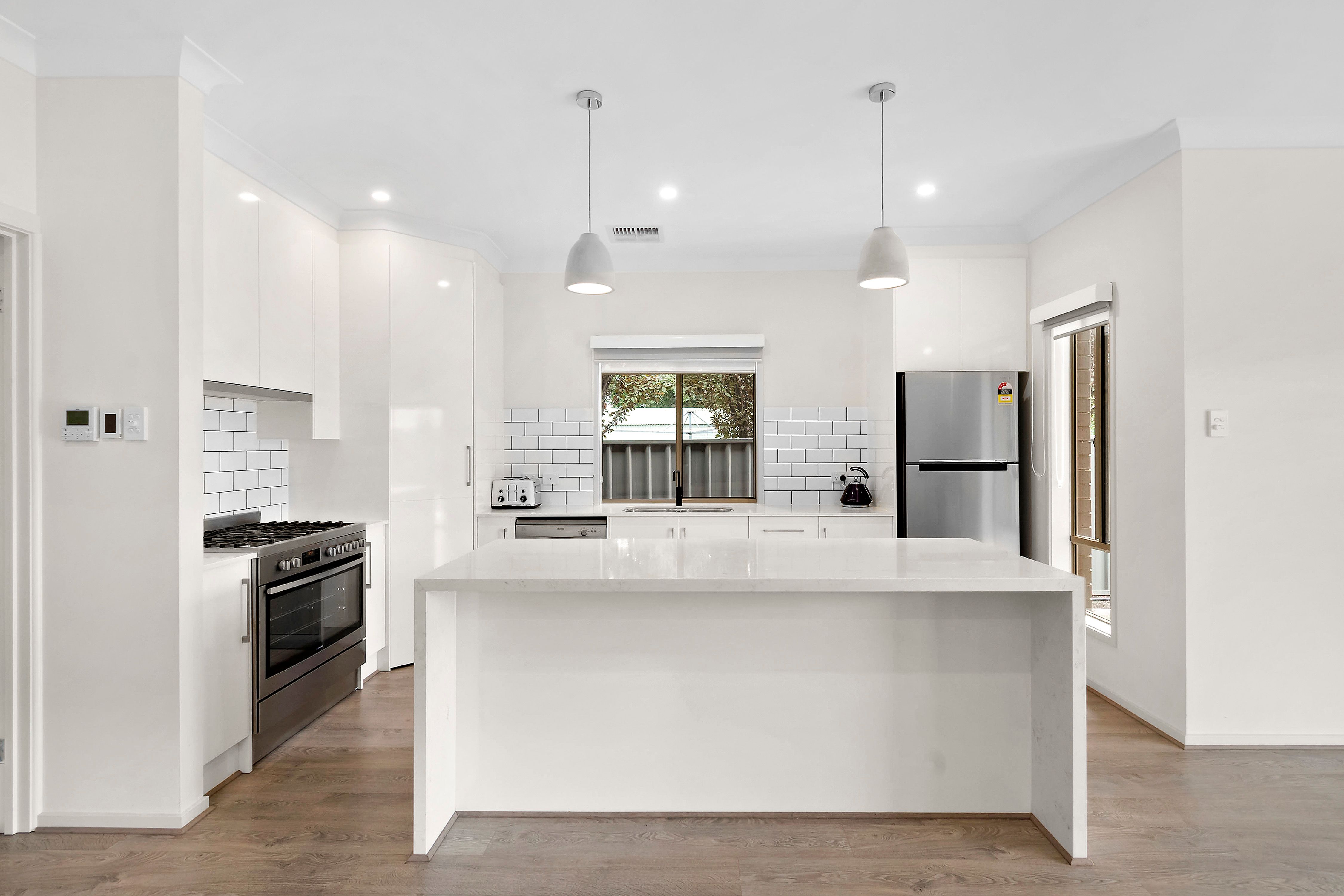 8 Tarranna Avenue, Park Holme, SA 5043