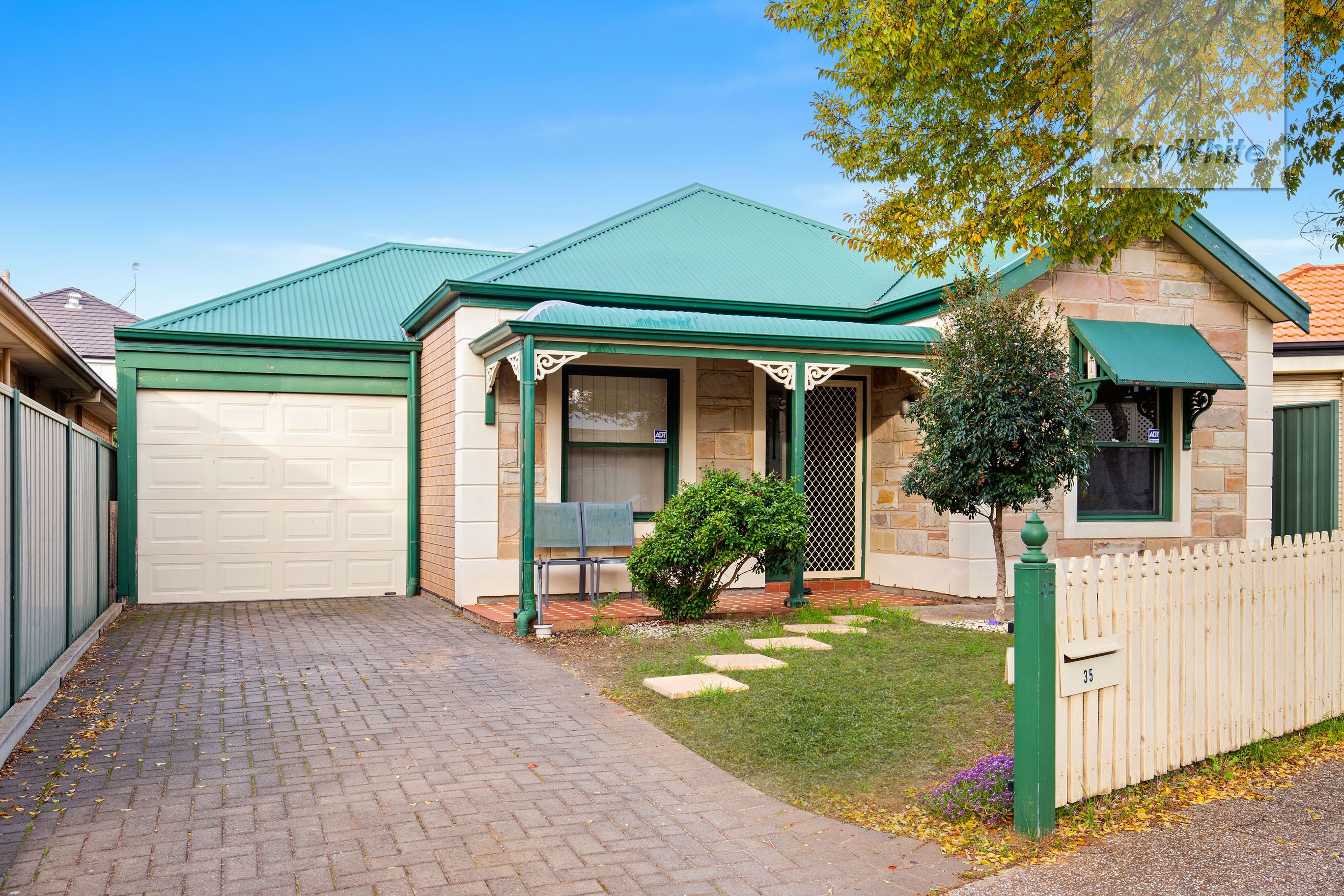 35 Swan Circuit, Mawson Lakes SA 5095