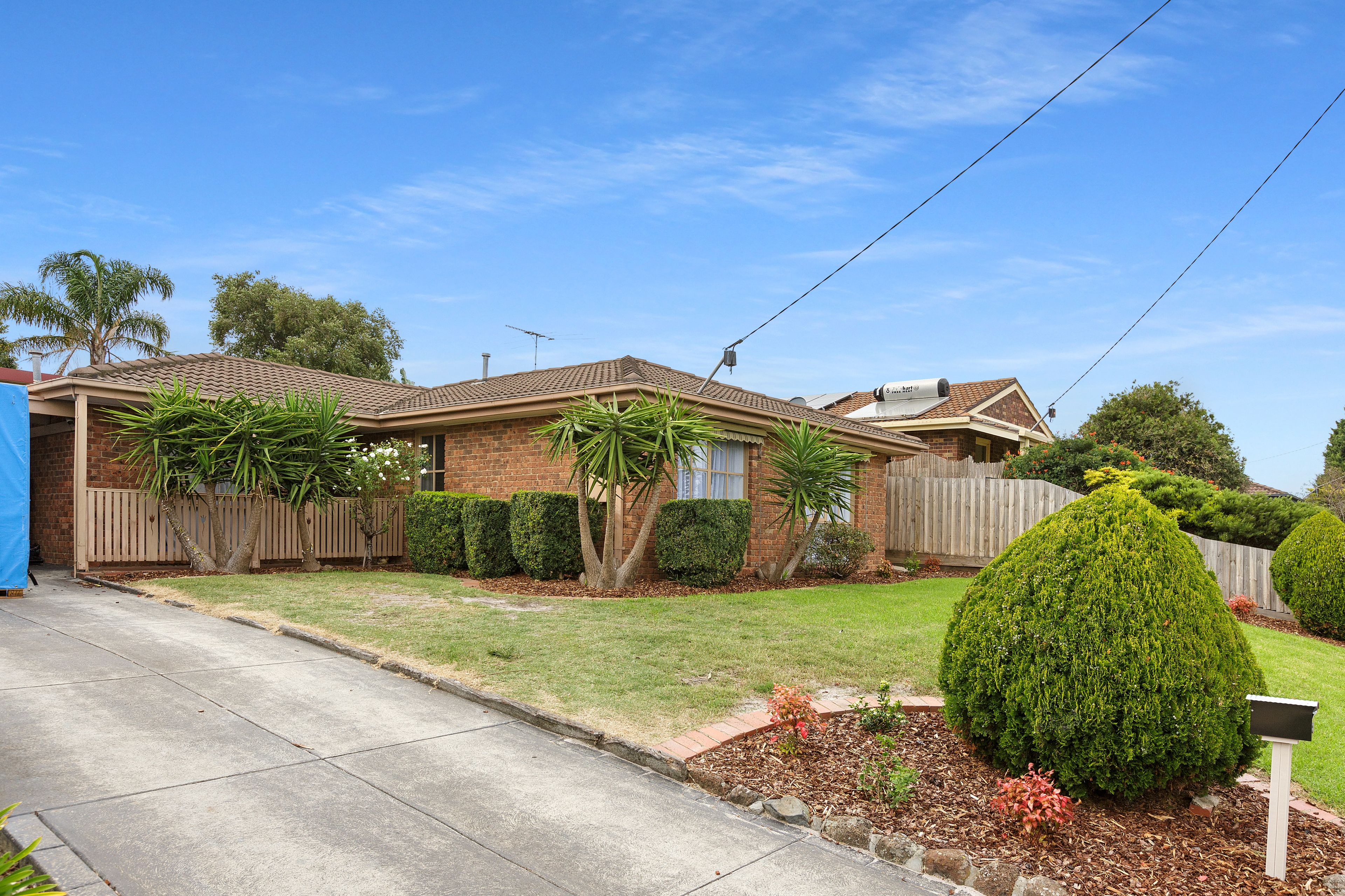8 Marcella Place, Carrum Downs VIC 3201