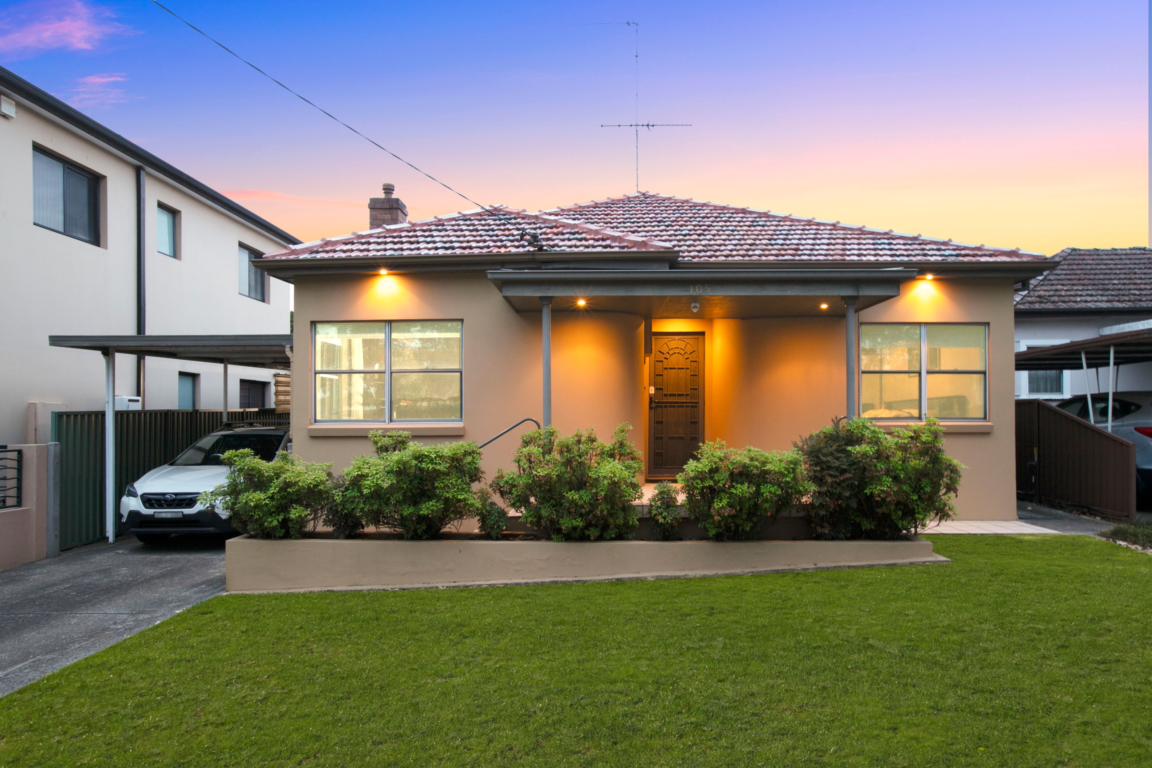 105 Ludgate Street , Roselands NSW 2196