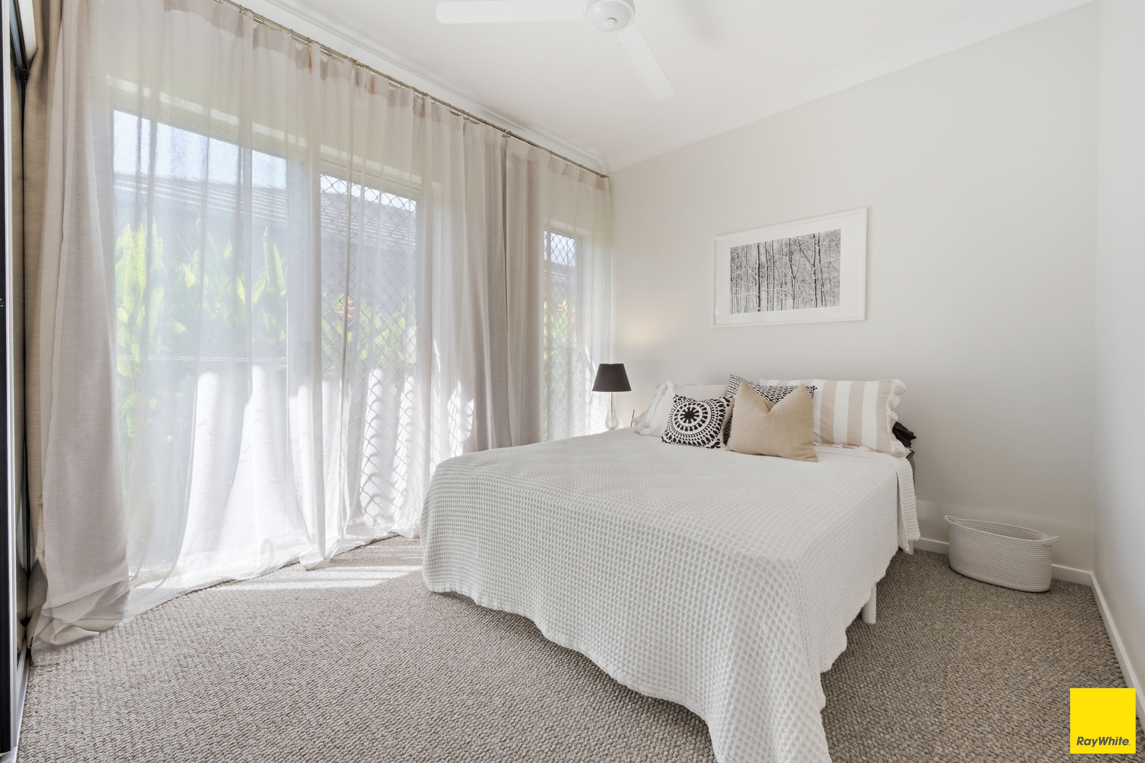 14/1-11 Paradise Palms Drive — photo 12 of 21