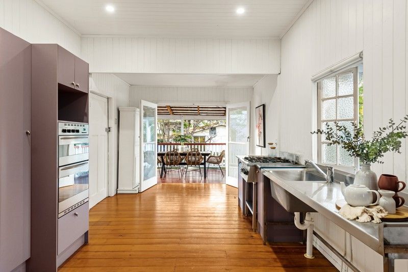 22 Crosby Road, Albion, QLD 4010