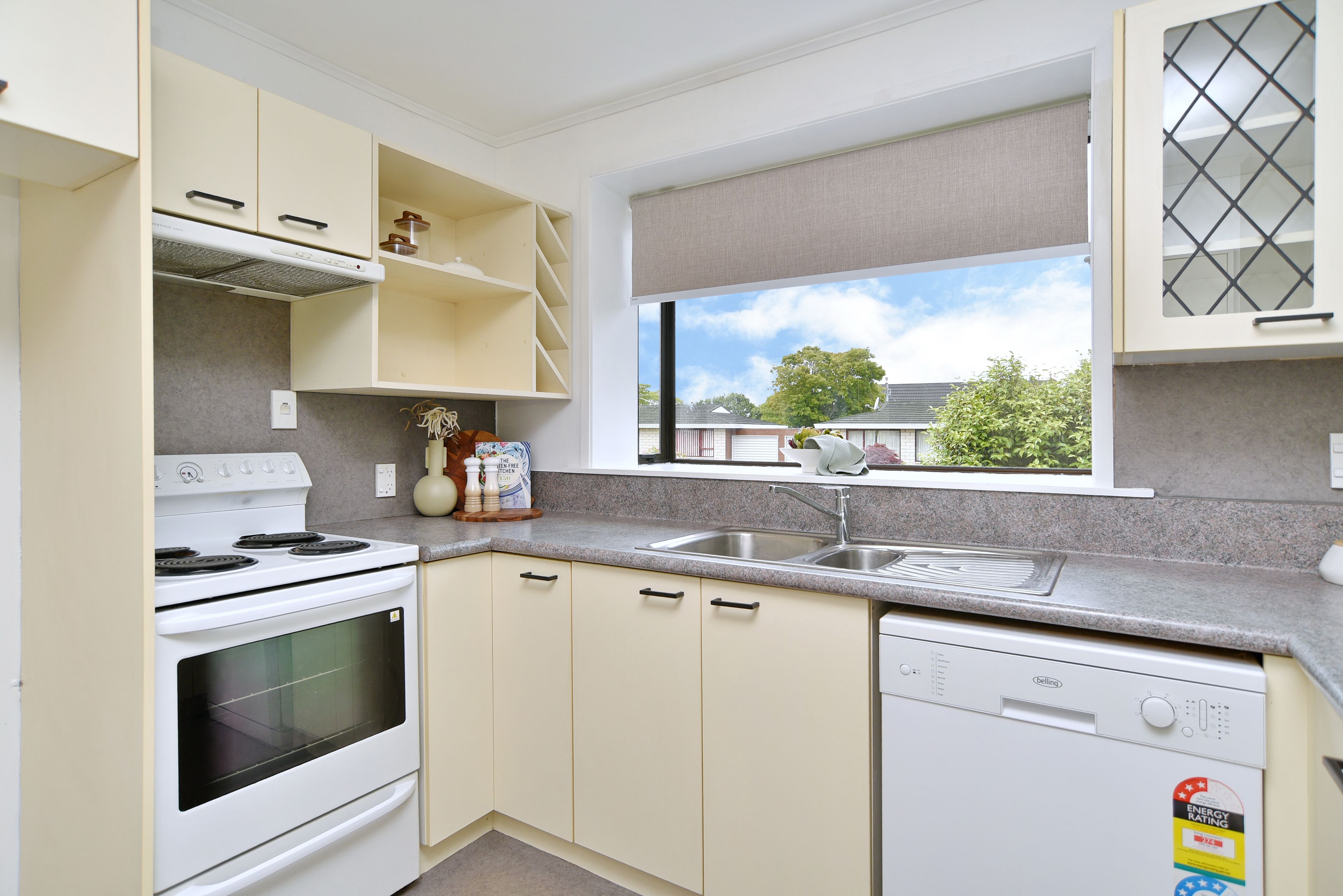 18 Chipping Lane, Redwood, Christchurch City