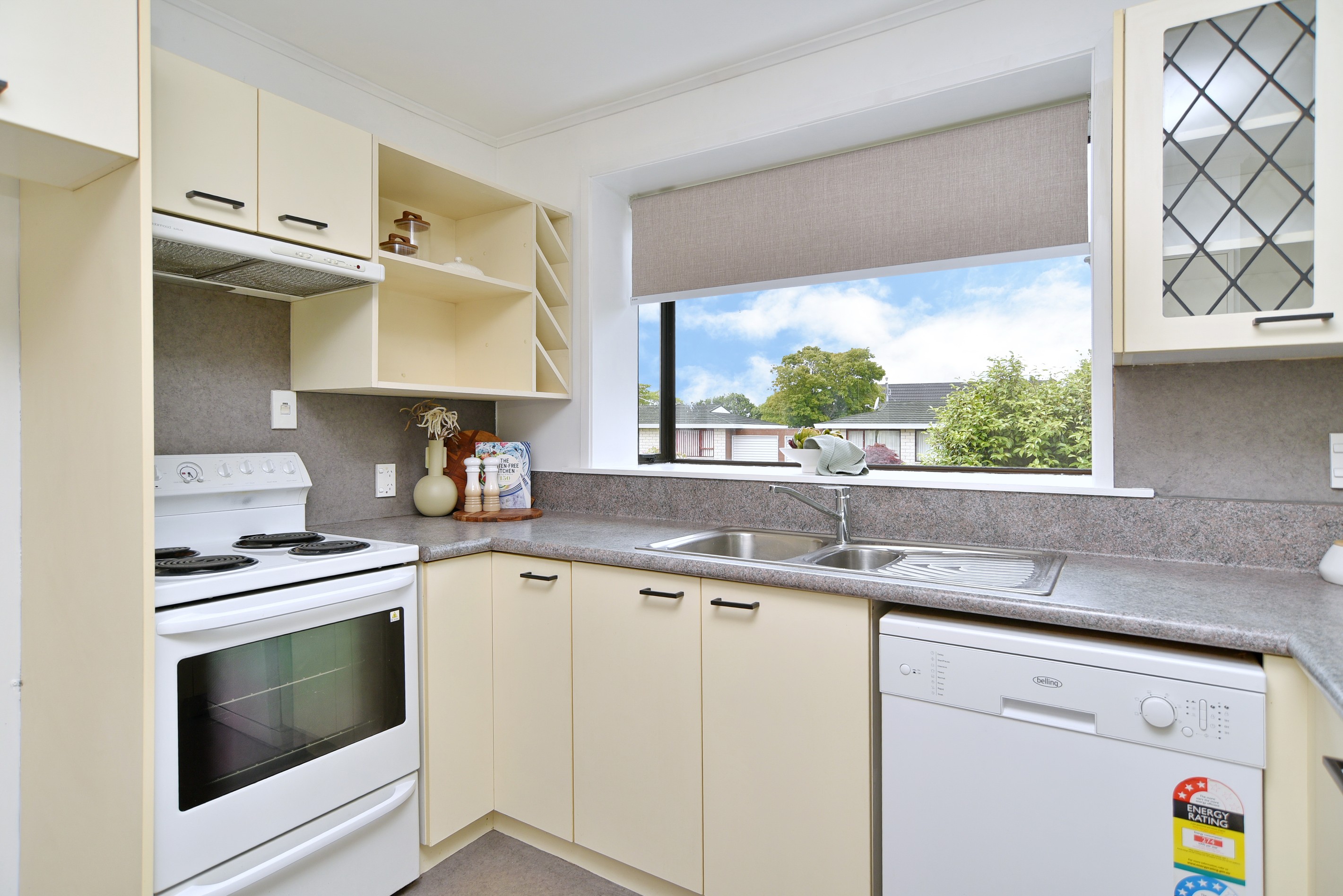 18 Chipping Lane, Redwood, Christchurch City