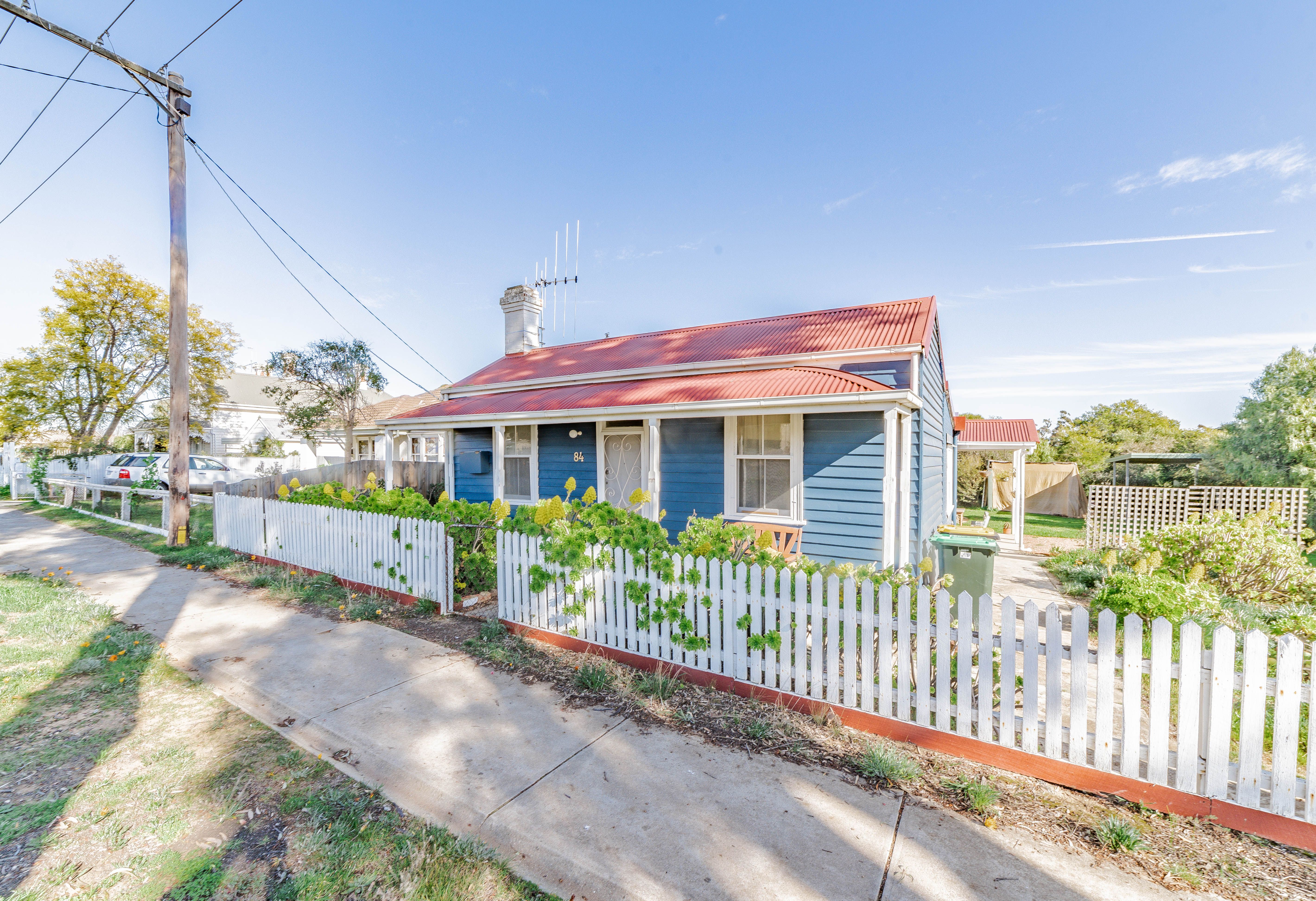 84 Neale Street, Kennington, VIC 3550