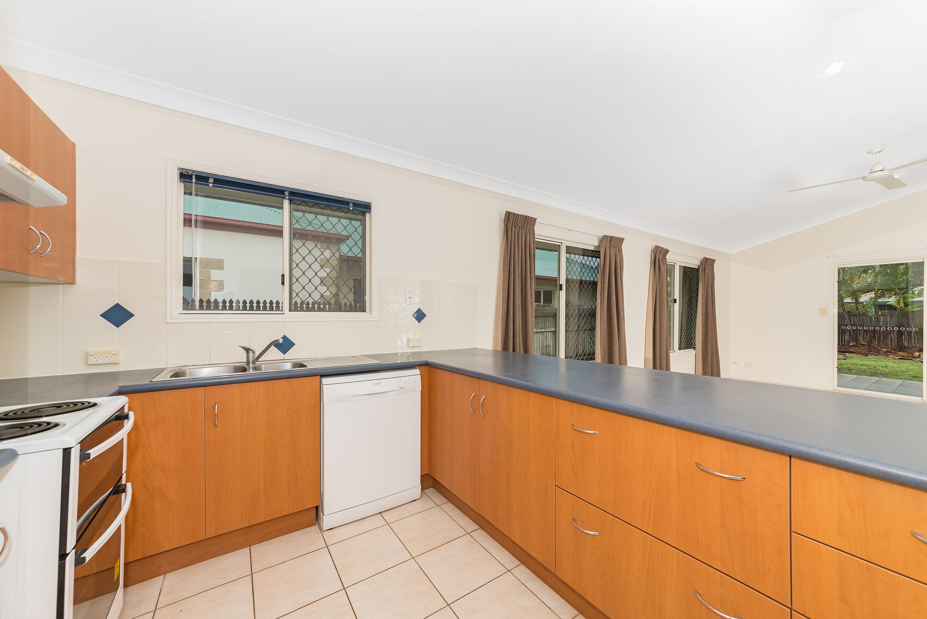 8 Michelia Close, Kirwan, QLD 4817