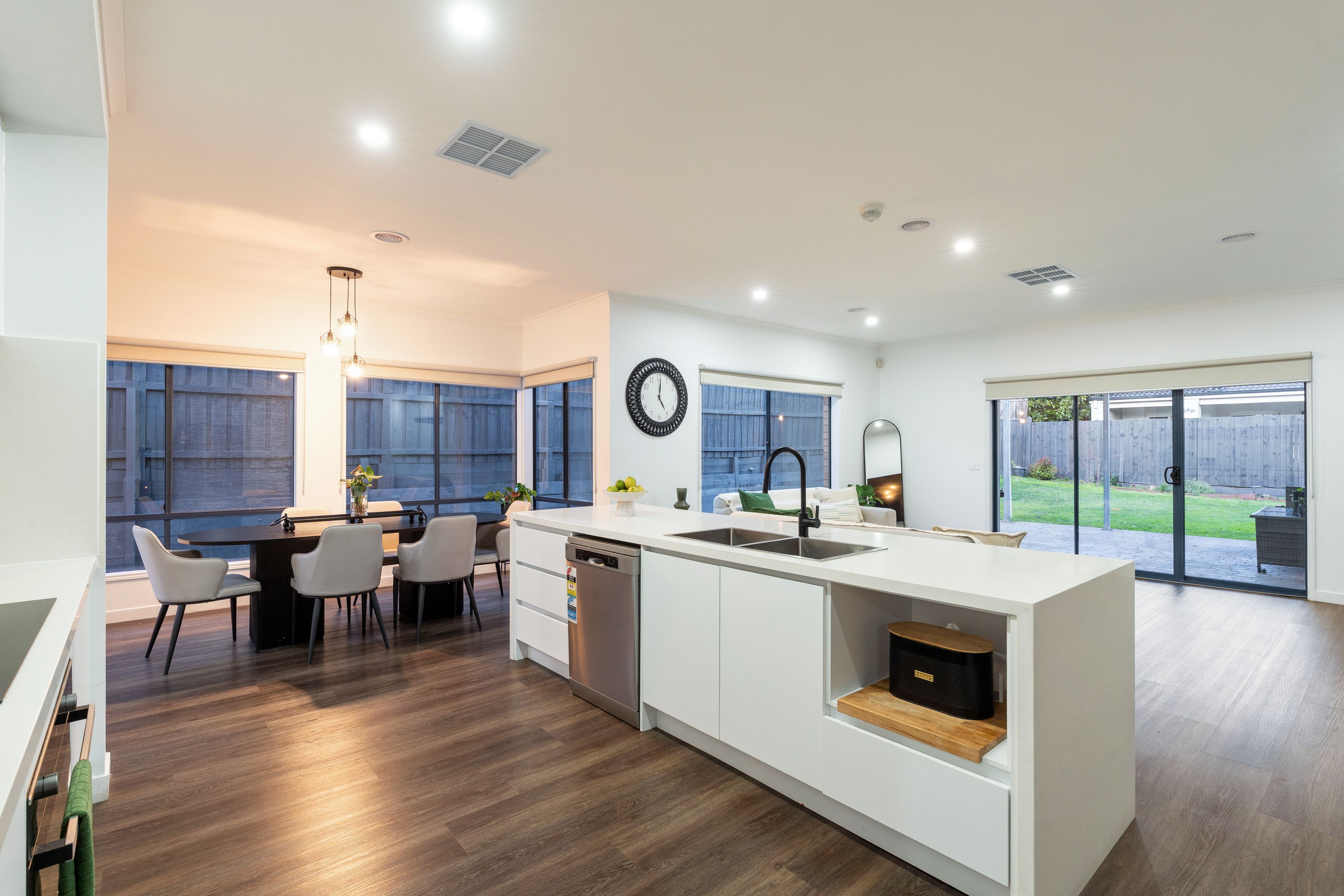14 Cropton Rise — photo 9 of 21