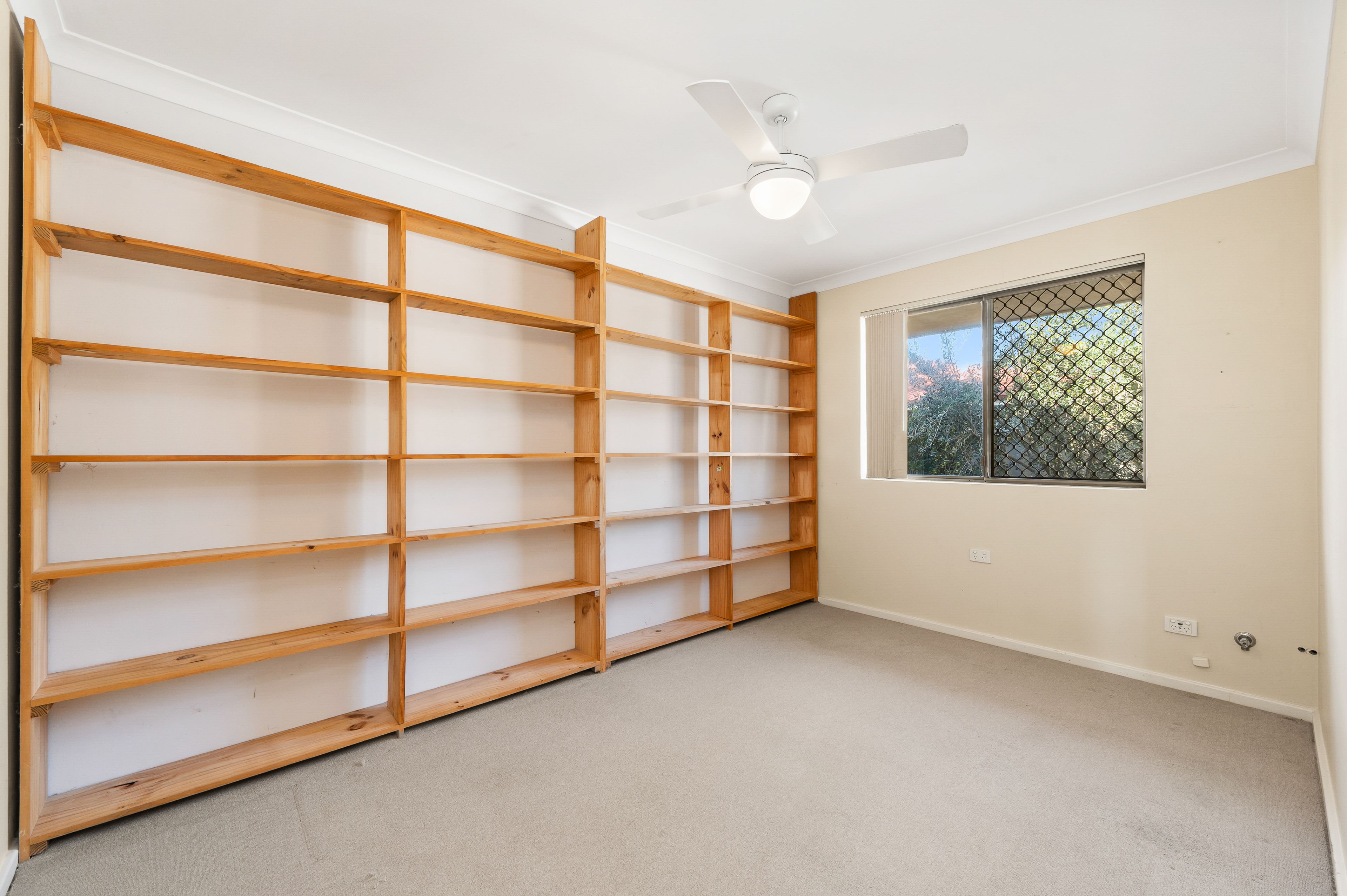 13 Erpingham Road — photo 10 of 25