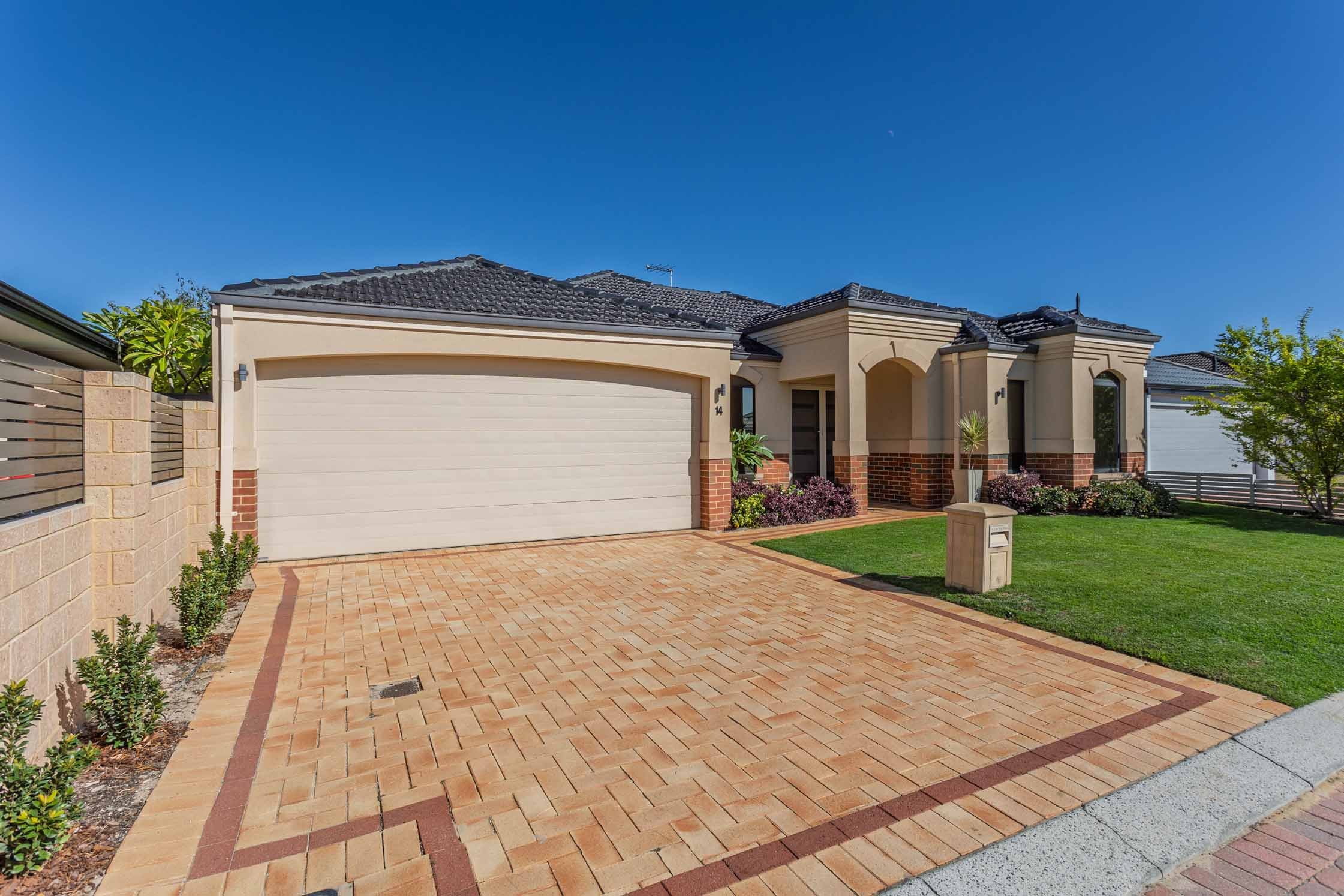 14 Masthead Close, Jindalee, WA 6036