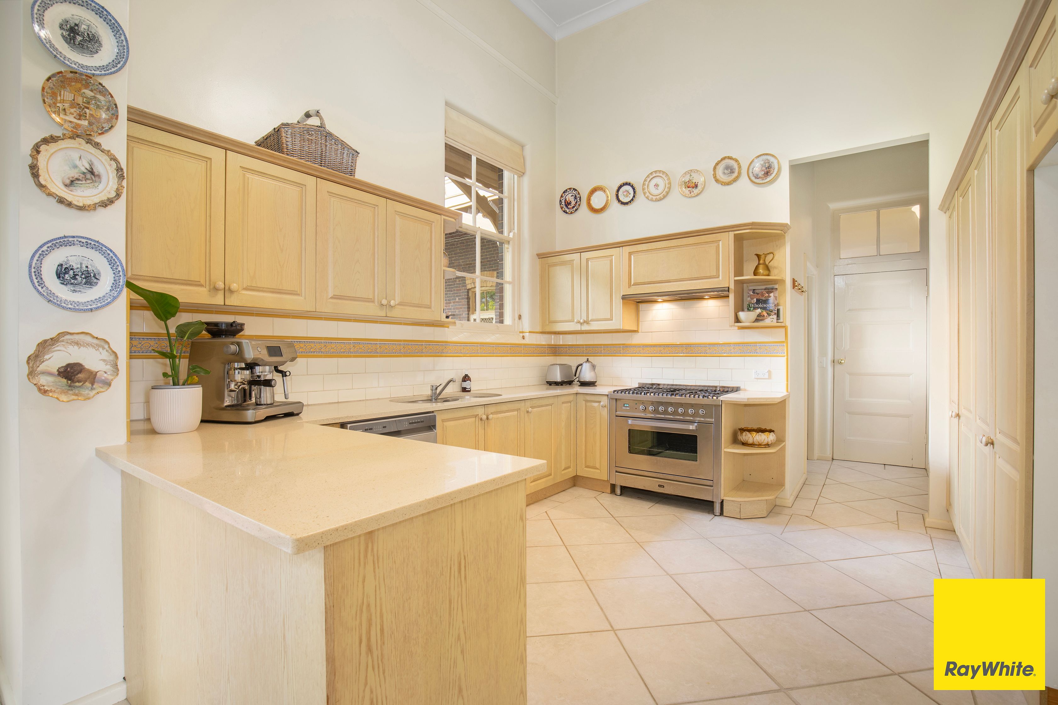 2/20 The Boulevarde, Armidale, NSW 2350 - Apartment for Sale - Ray ...