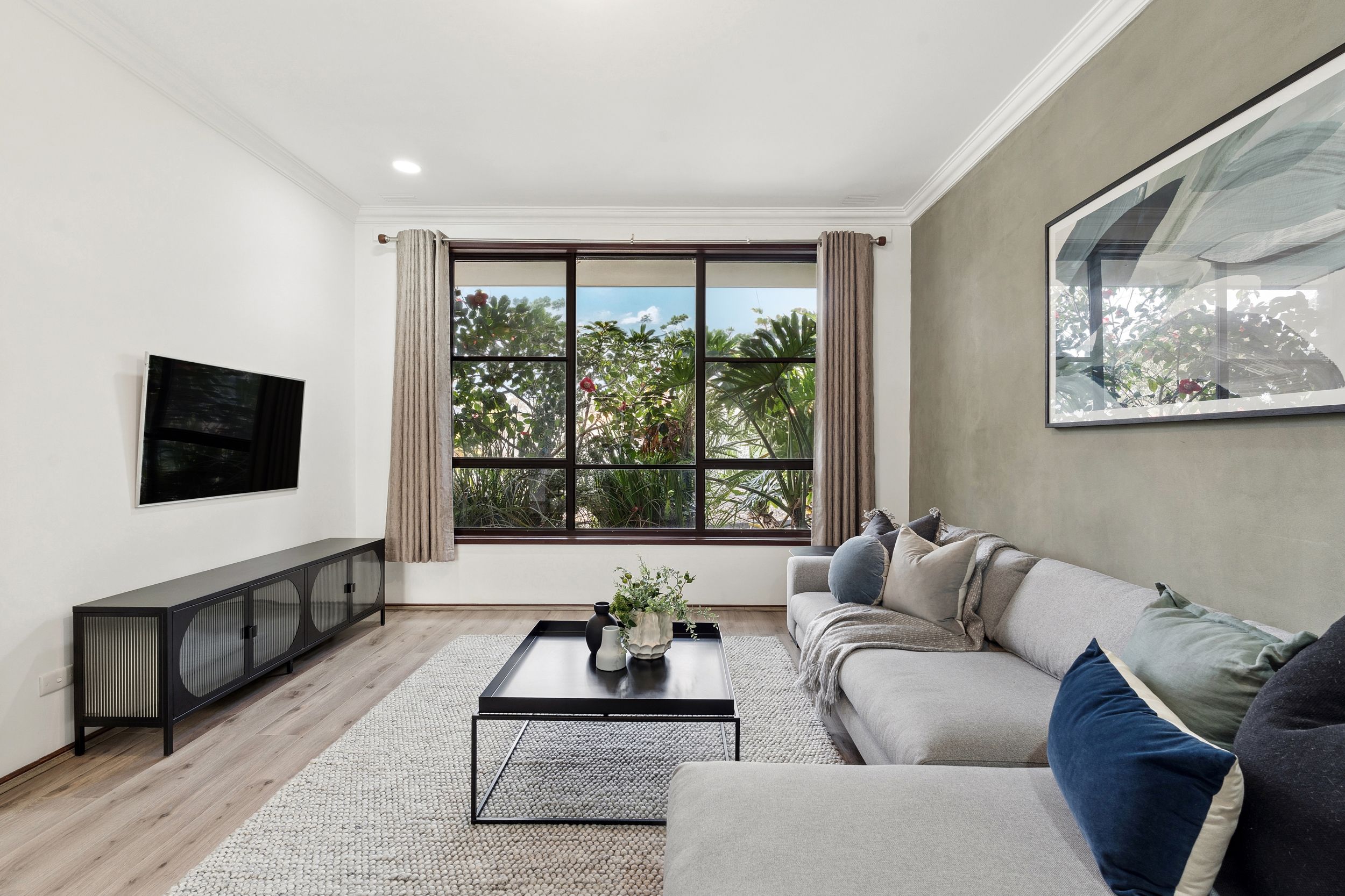 4 Eurora Court, Taylors Lakes, VIC 3038