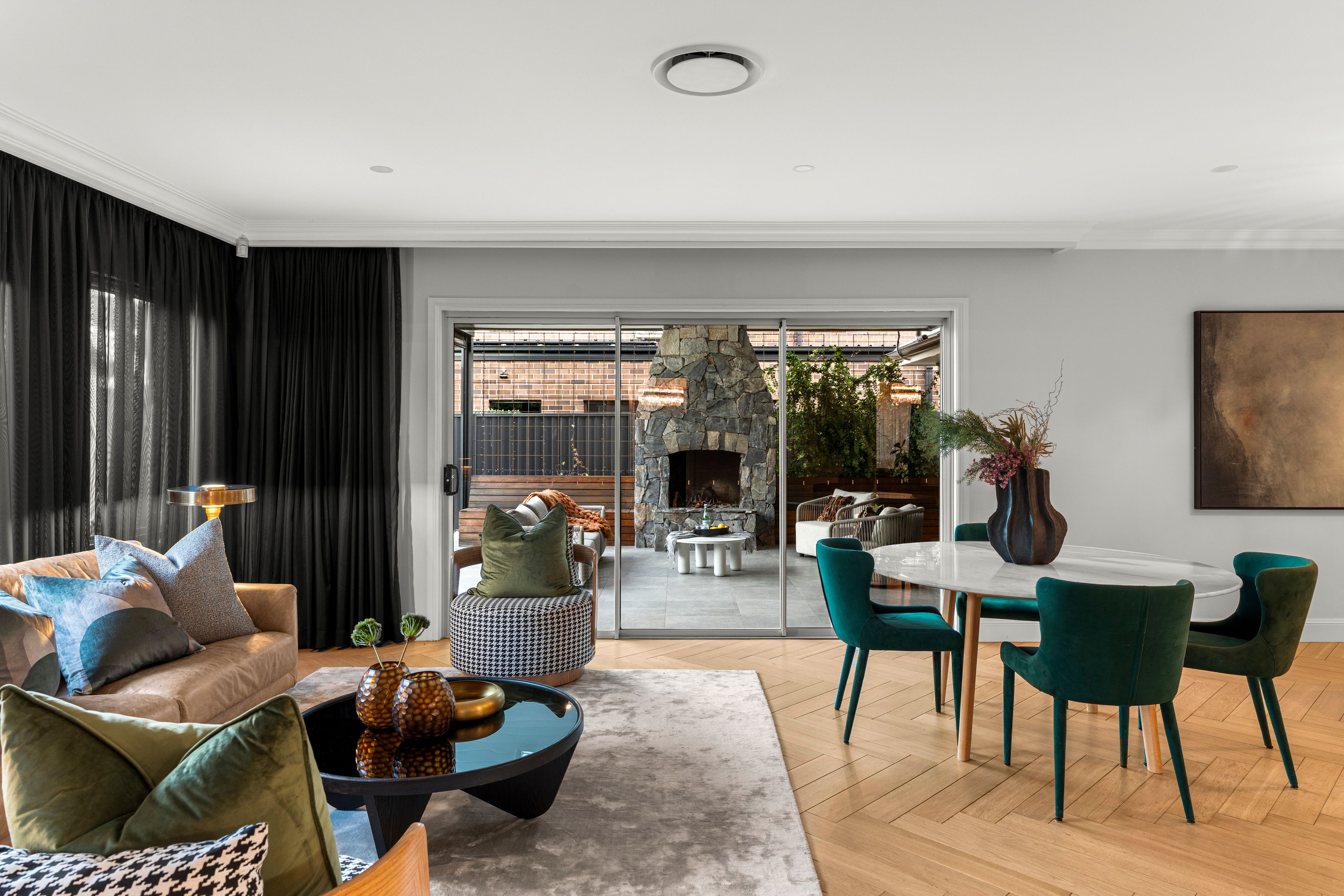 14 Parsons Circuit — photo 15 of 30