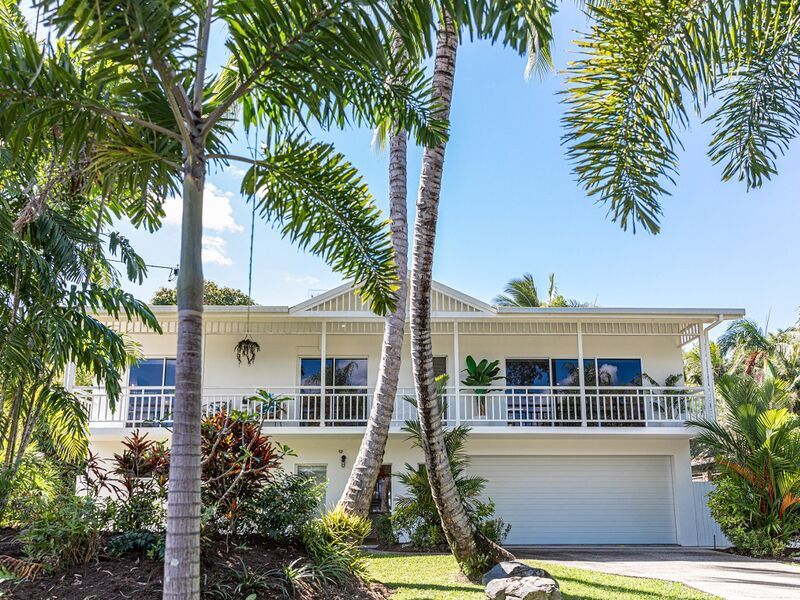 6 Sorrento Crescent, Port Douglas QLD 4877