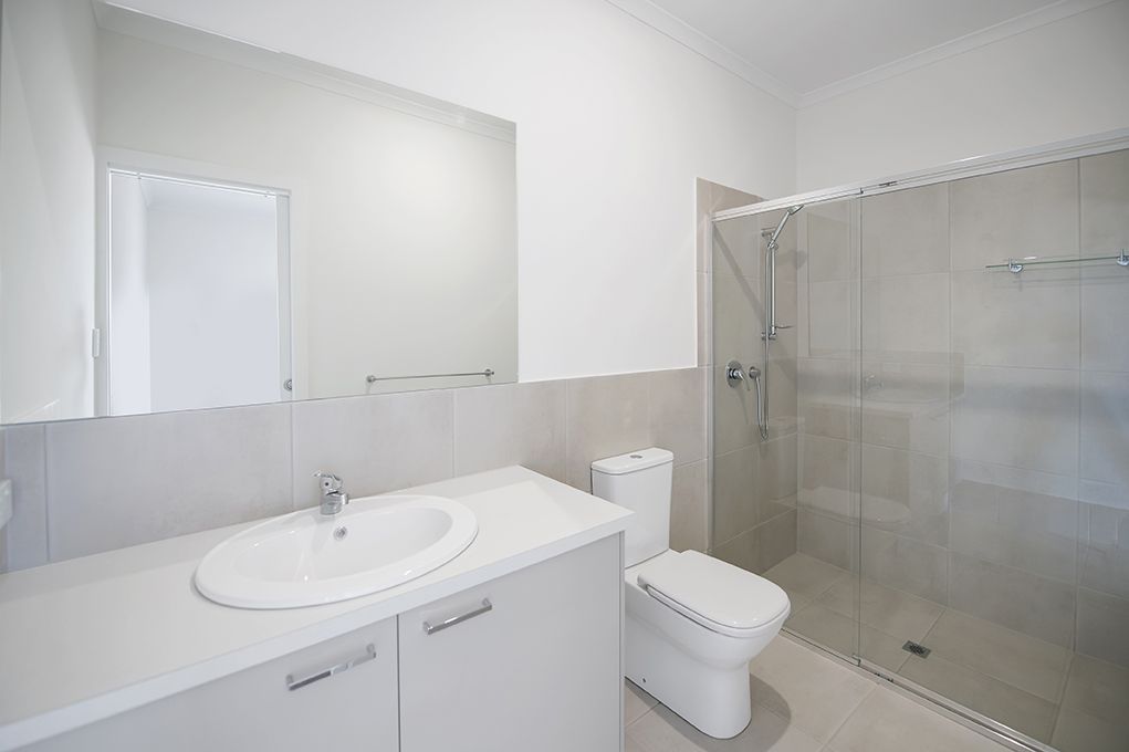 18 Salcombe Way — photo 8 of 18