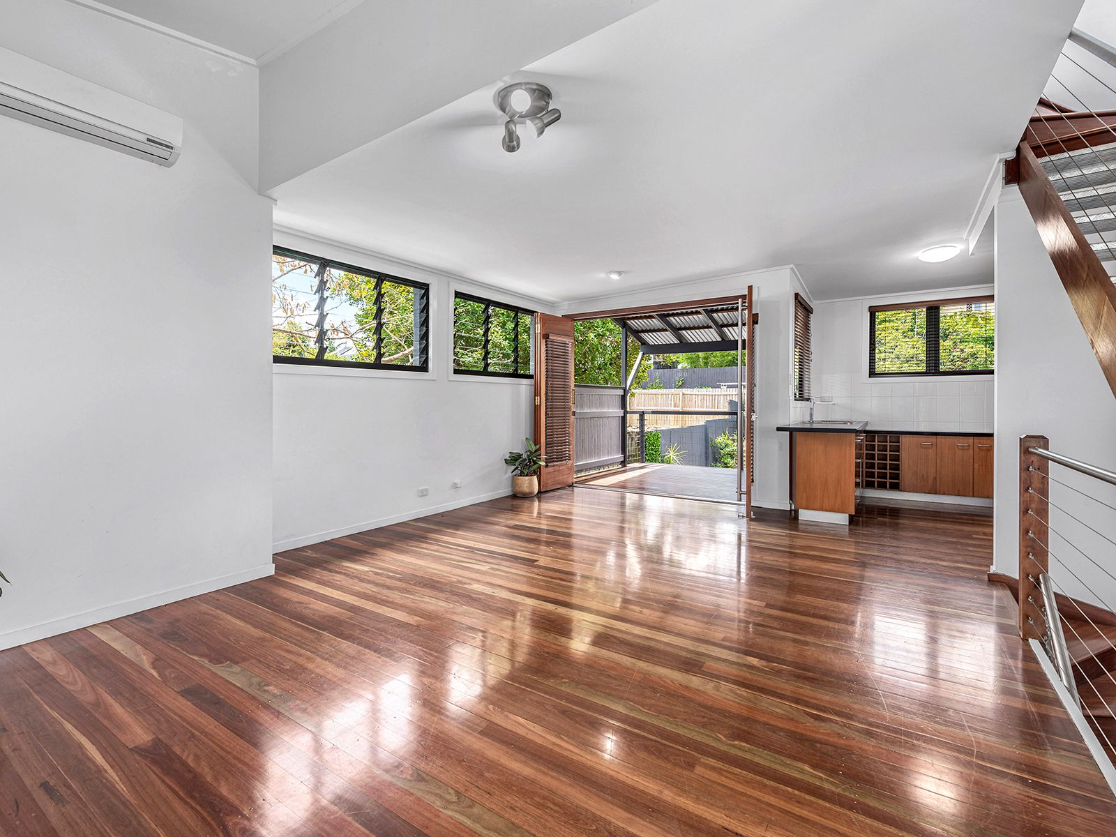 1 School Street, Woolloongabba, QLD 4102