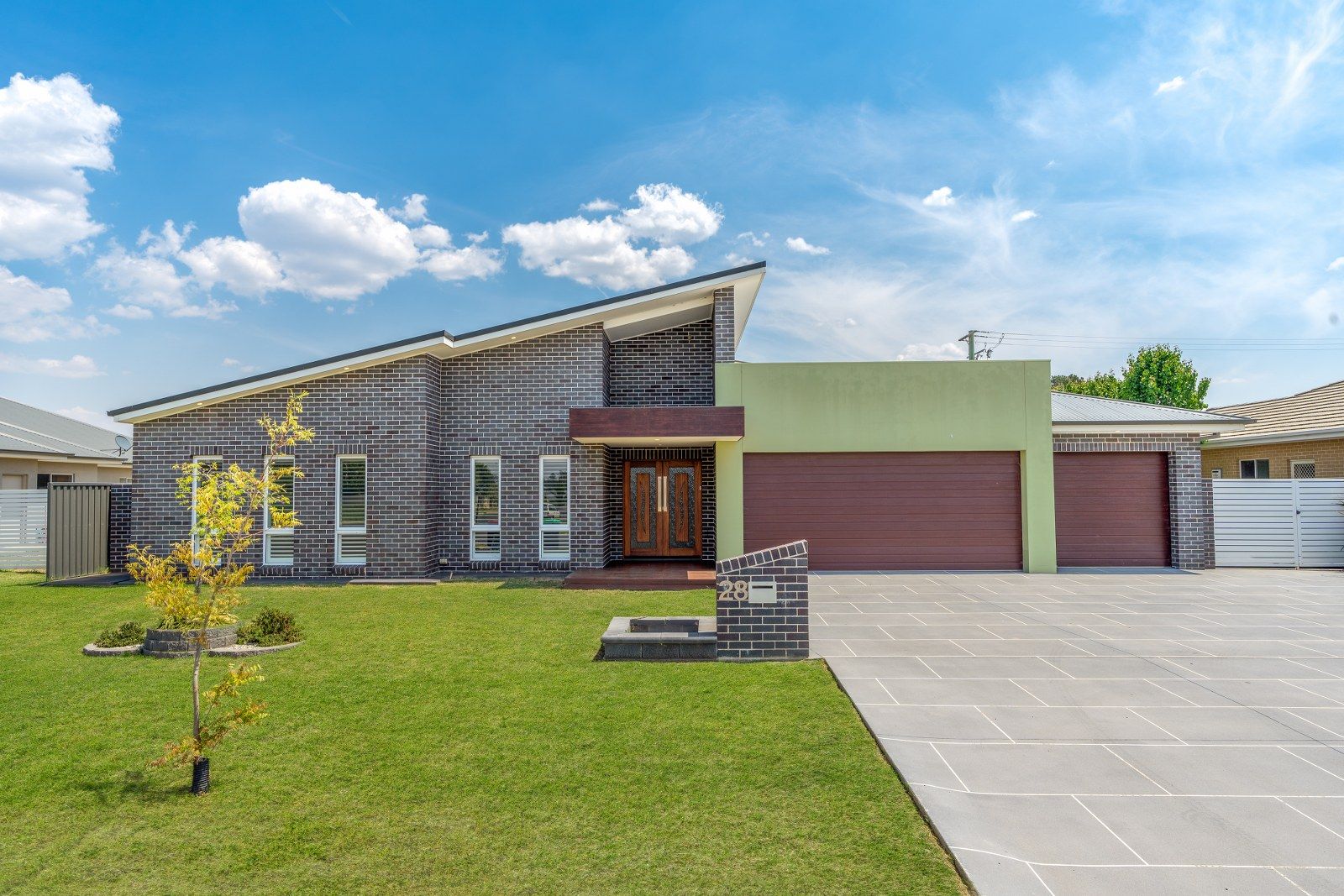 28 Taloumbi Place, Orange NSW 2800