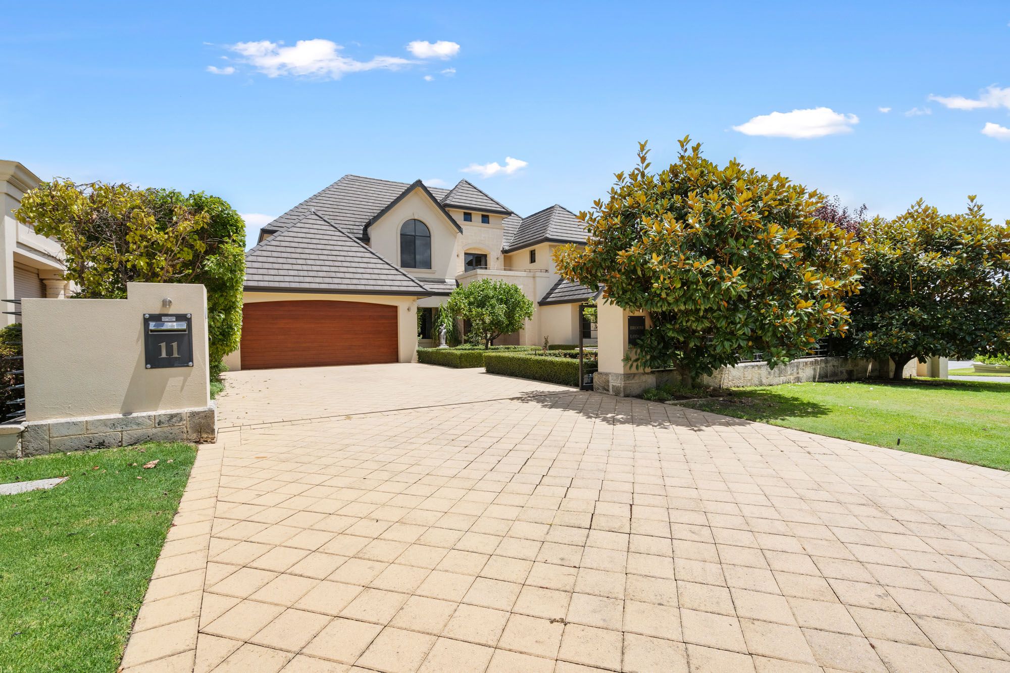 11 Joyce Street, Dalkeith, WA 6009