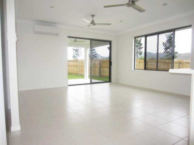 2 Yass Circuit, Kelso, QLD 4815